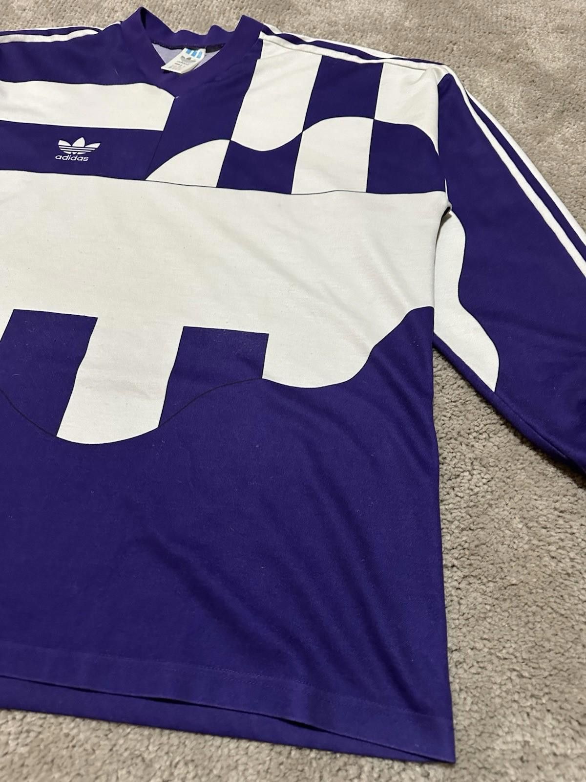 Adidas 1991/93 ADIDAS TEMPLATE FOOTBAL SHIRT SOCCER JERSEY L/S Size US M / EU 48-50 / 2 - 3 Thumbnail