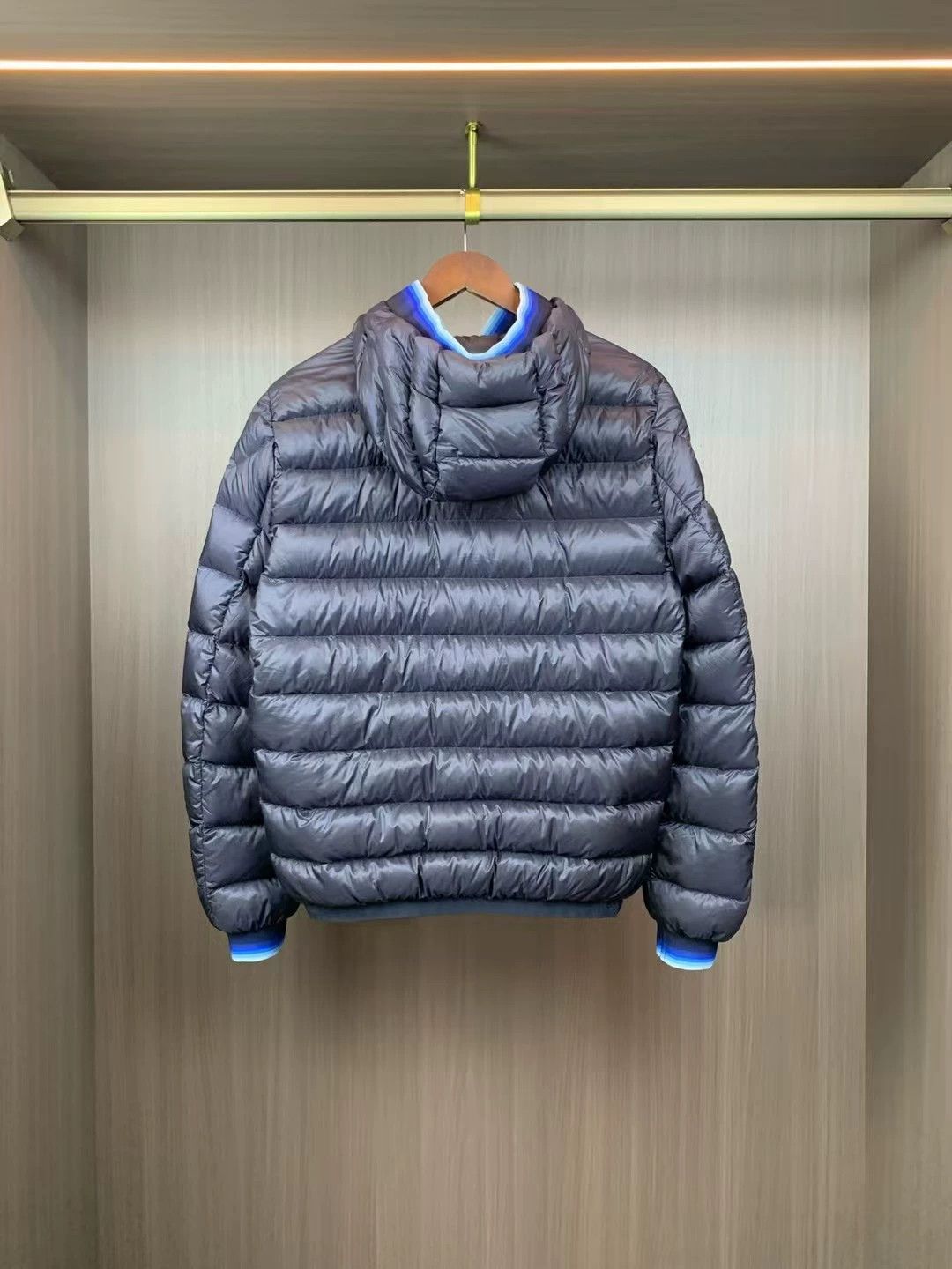 Moncler Moncler Striped Hooded Down Jacket 90% Goose Down Size 2 Size US M / EU 48-50 / 2 - 2 Thumbnail