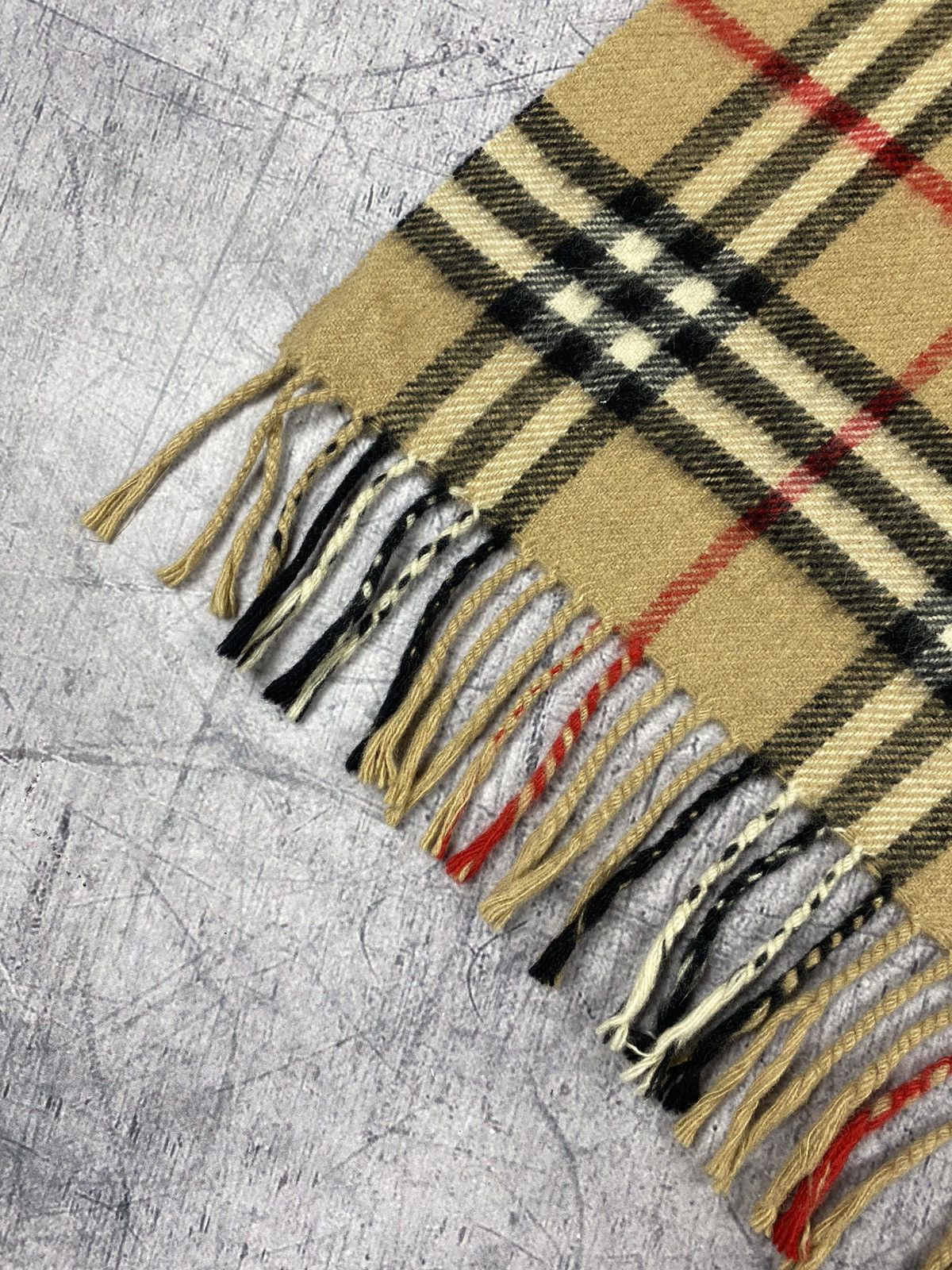 Burberry × Designer × Vintage Vintage 90’s Burberry’s Nova Check Pure Cashmere Scarf Size ONE SIZE - 5 Thumbnail