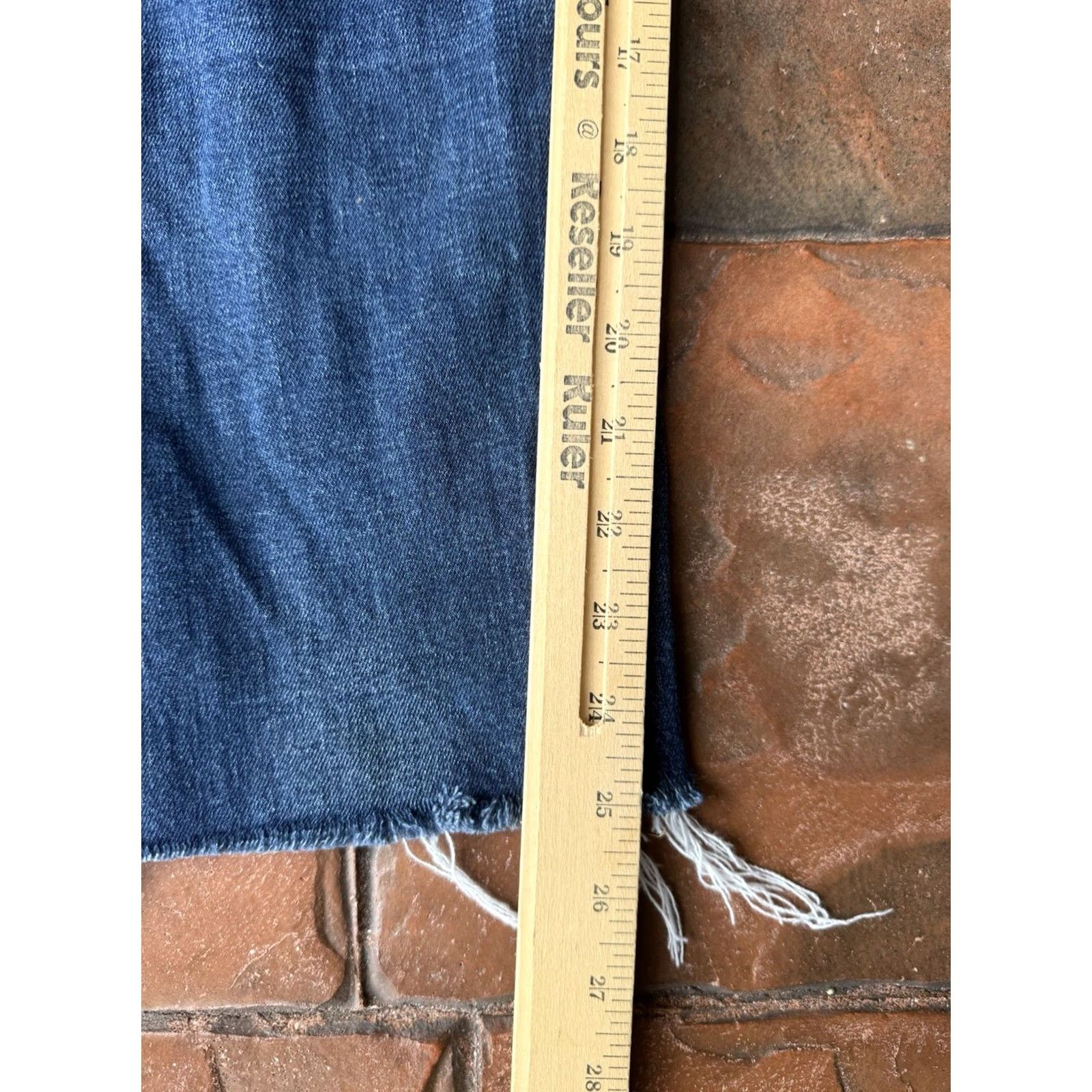 Madewell Madewell Slim Boy Jeans Women’s 28 Straight Frayed Distressed Blue Cotton Polyester Spandex Denim 5-Pocket Regular Rise Size 28" / US 6 / IT 42 - 8 Thumbnail