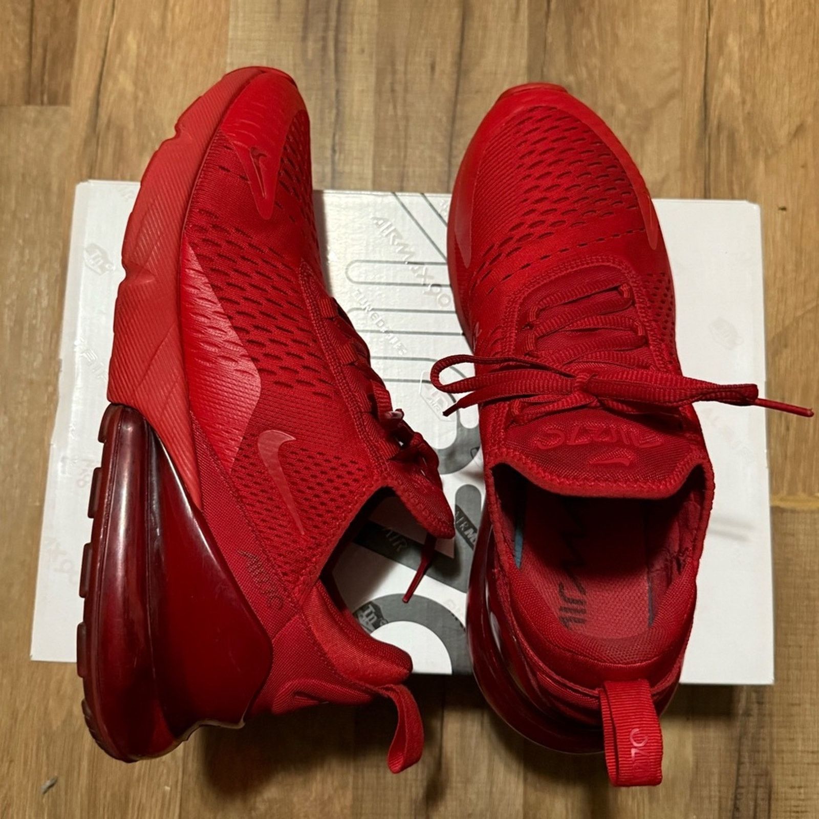 Nike Nike Air Max 270 Triple Red Size US 9.5 / EU 42-43 - 1 Thumbnail