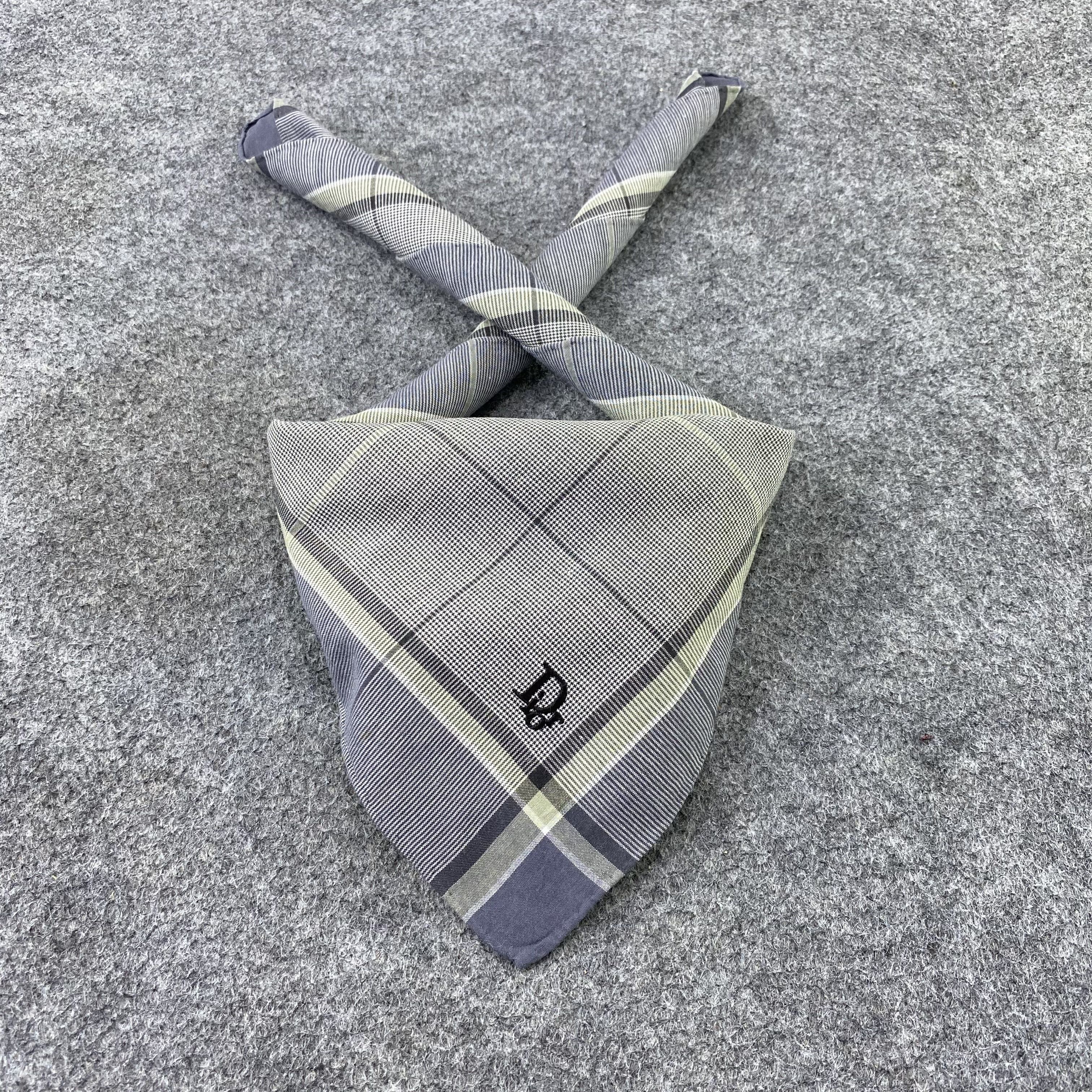 Designer Christian Dior Handkerchief / Bandana / Neckerchief-B1280 Size ONE SIZE - 2 Thumbnail