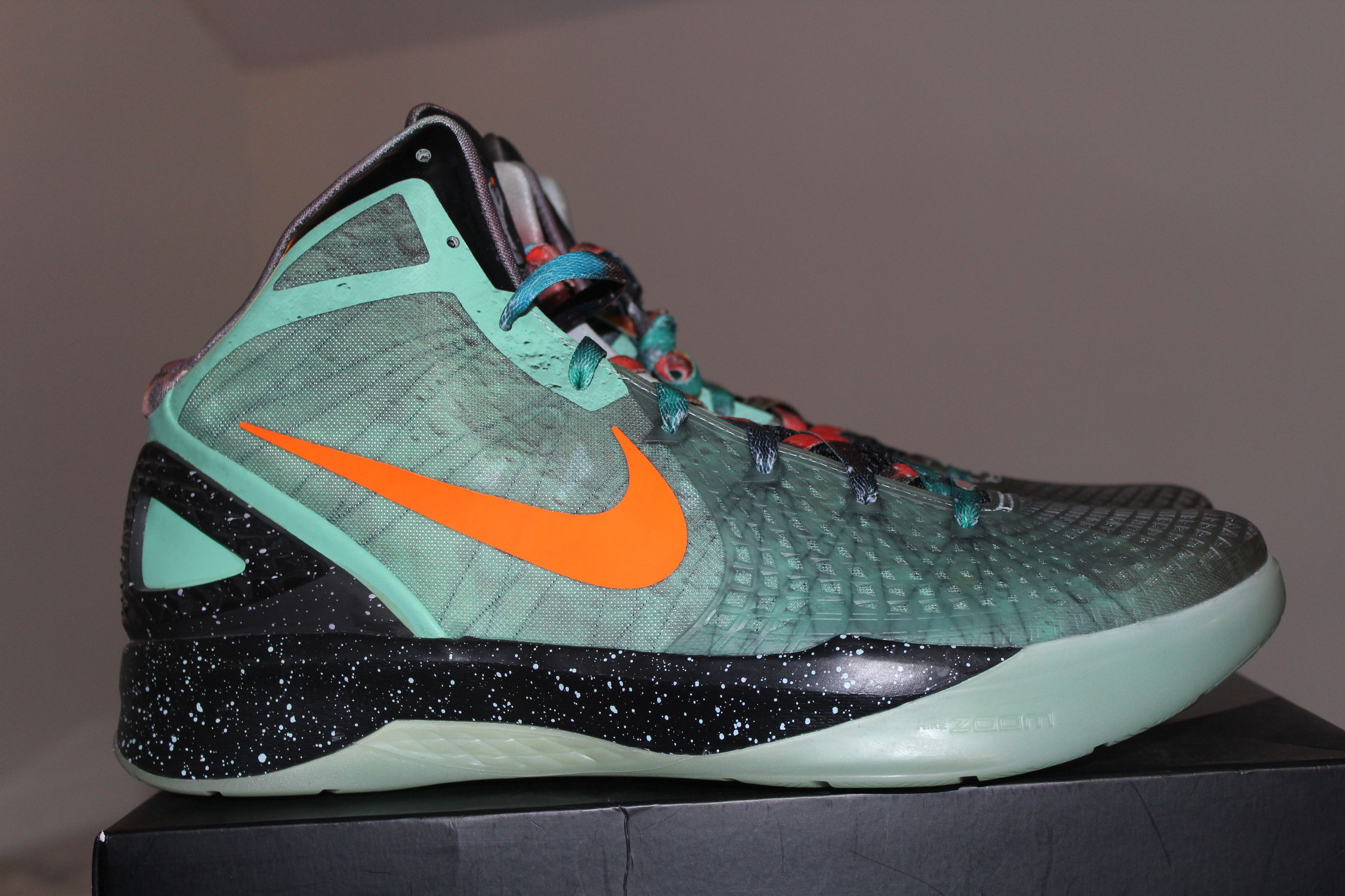 Nike Nike Zoom Hyperdunk 2011 Galaxy 469776-888 Size 14 SAMPLE Size US 14 / EU 47 - 4 Thumbnail