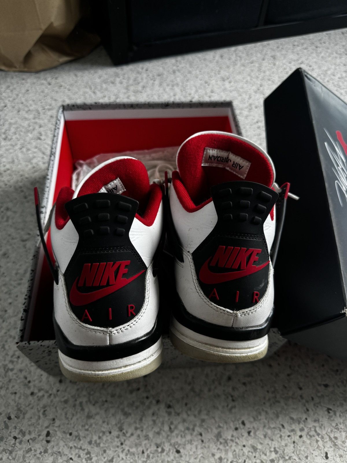 Jordan Brand × Nike Jordan 4 Fire Red UK 8.5/ US 9.5 Size US 8.5 / EU 41-42 - 2 Thumbnail
