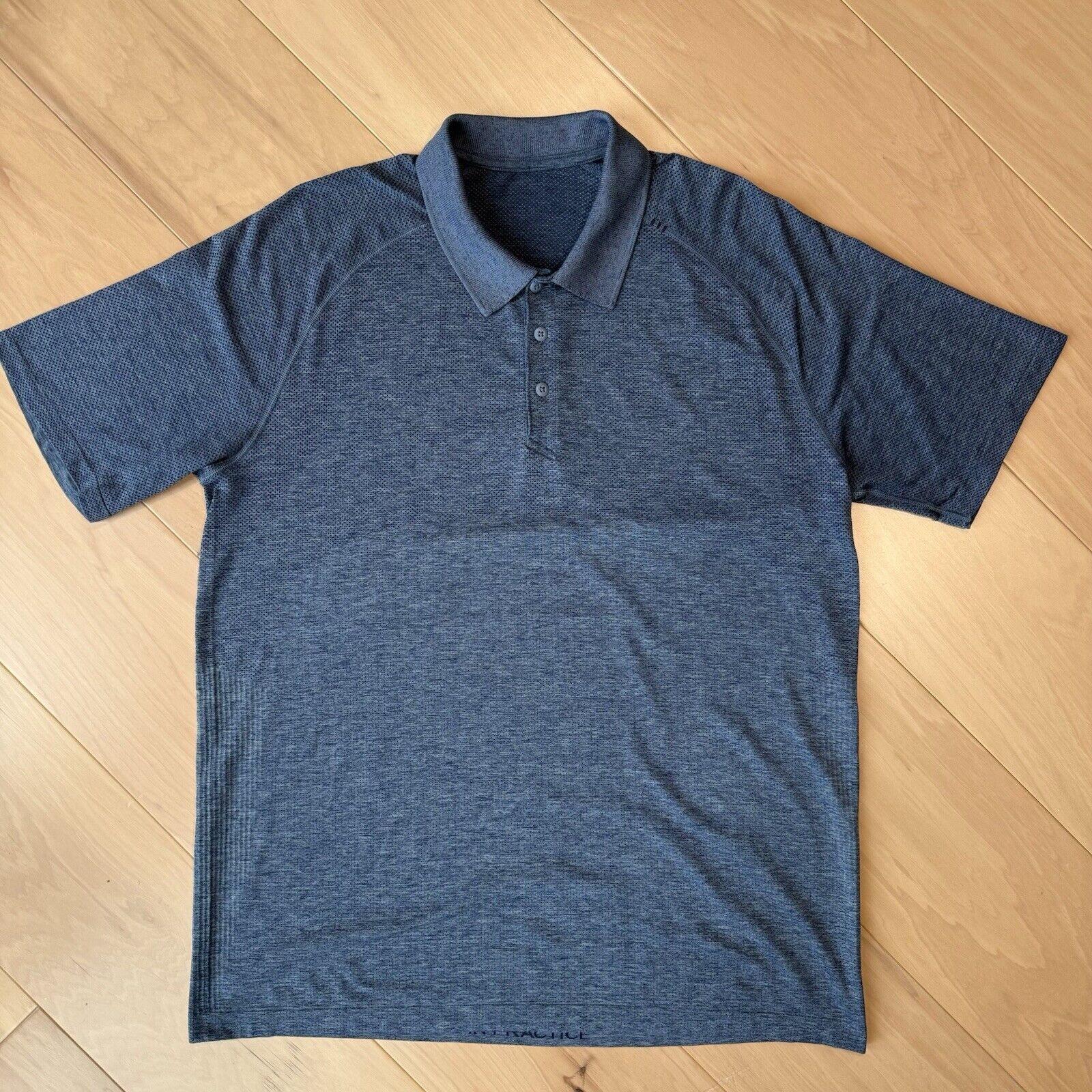 Lululemon Lululemon Polo Shirt Blue Short Sleeve Metal Vent Sportswear Size US XL / EU 56 / 4 - 2 Thumbnail