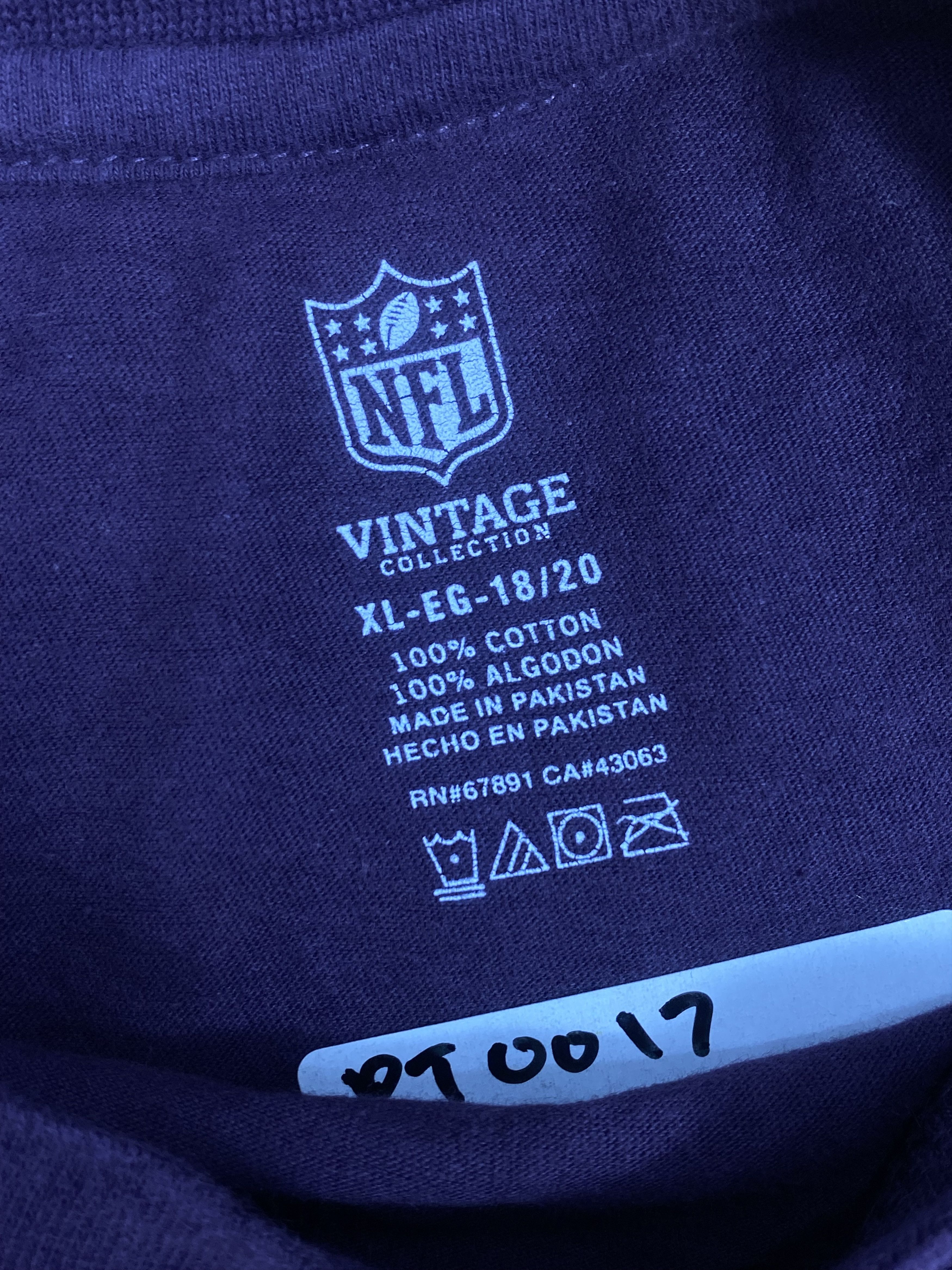 NFL Vintage NFL Minnesota Viking Big Logo T-Shirts PT0017 Size US XL / EU 56 / 4 - 7 Thumbnail