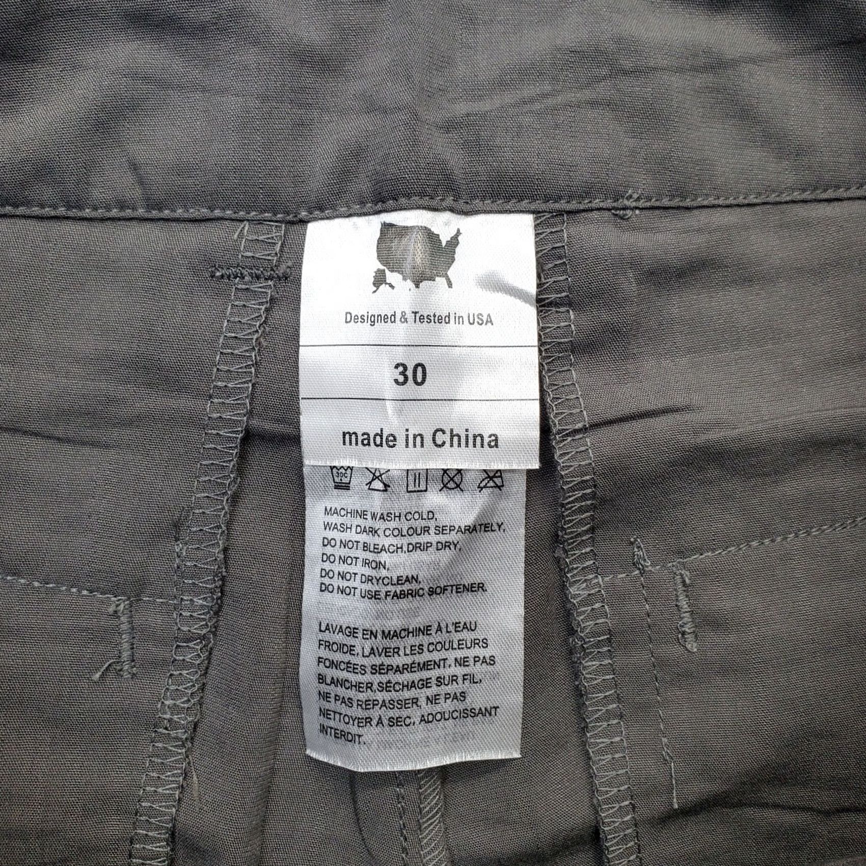 Vintage VILIGO Cargo Pants Men Size 30 Gray Straight Leg Adjustable Ankle Two Button Fly Pants Mens 30 Gray Straight Cargo Size US 30 / EU 46 - 6 Thumbnail