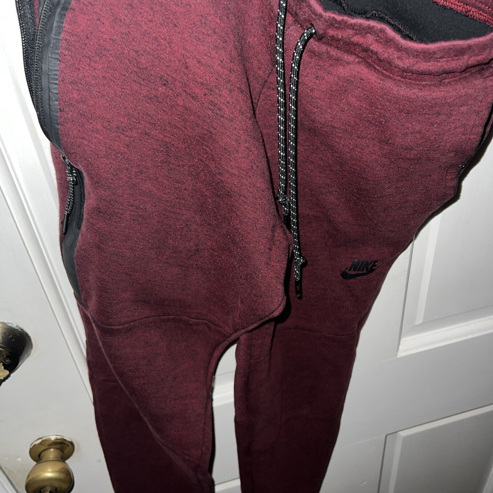 Nike Nike Sportswear Tech Fleece Men’s Size S Red/Black Joggers Size US 28 / EU 44 - 4 Thumbnail