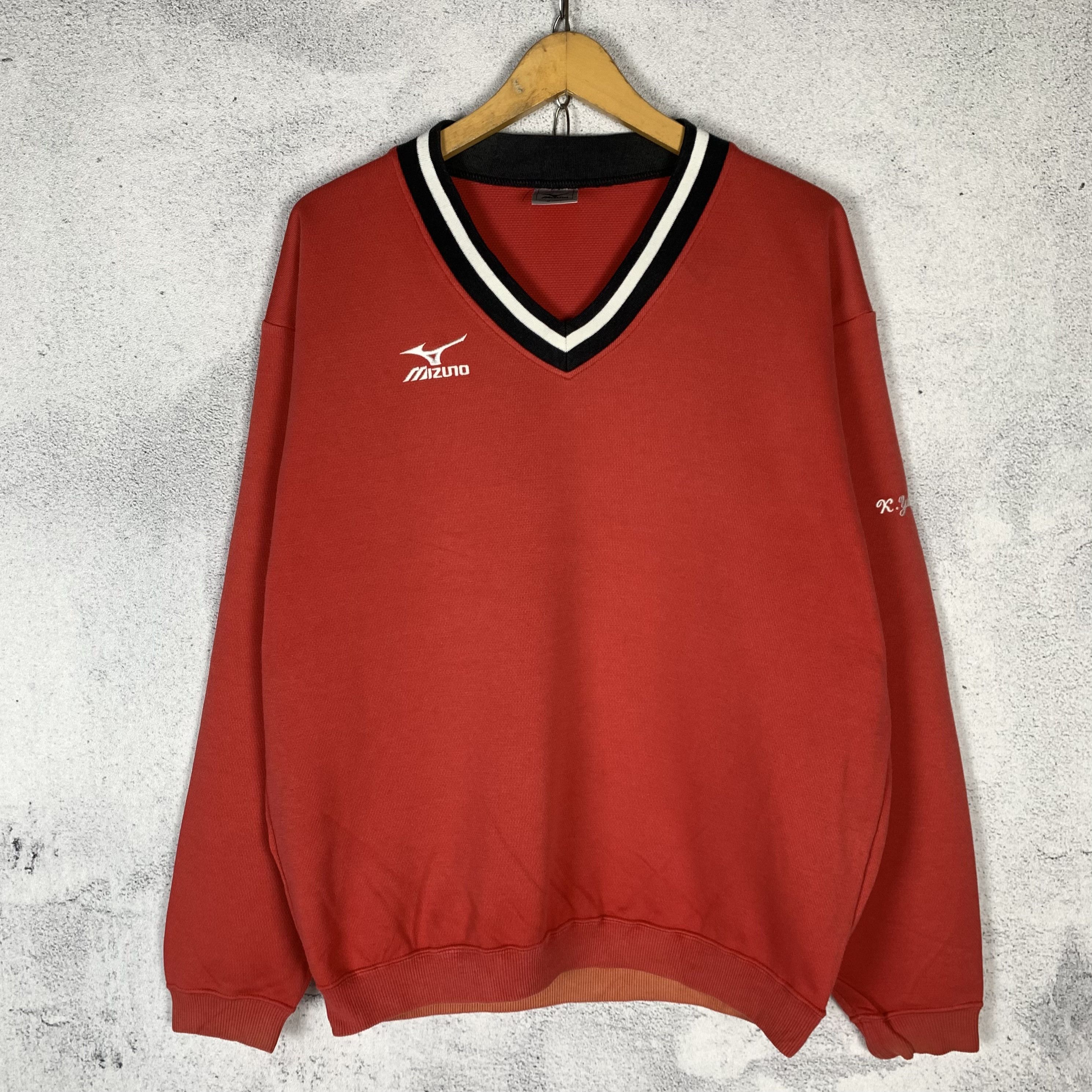 Mizuno Vintage Mizuno Sweatshirt Crewneck Size US L / EU 52-54 / 3 - 1 Thumbnail
