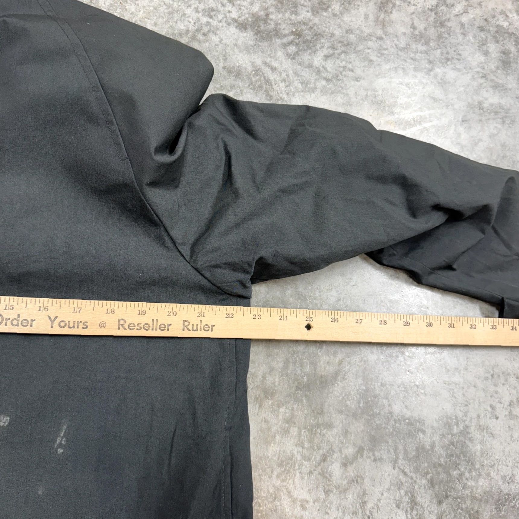 Rains VINTAGE Cricketeer Coat Mens M Gray Rain Trench Weathercoat Lined 60s 70s Weathercoat Coat Mens Gray Rain Coat Vintage 60s 70s Cricketeer Coat Size US M / EU 48-50 / 2 - 6 Thumbnail