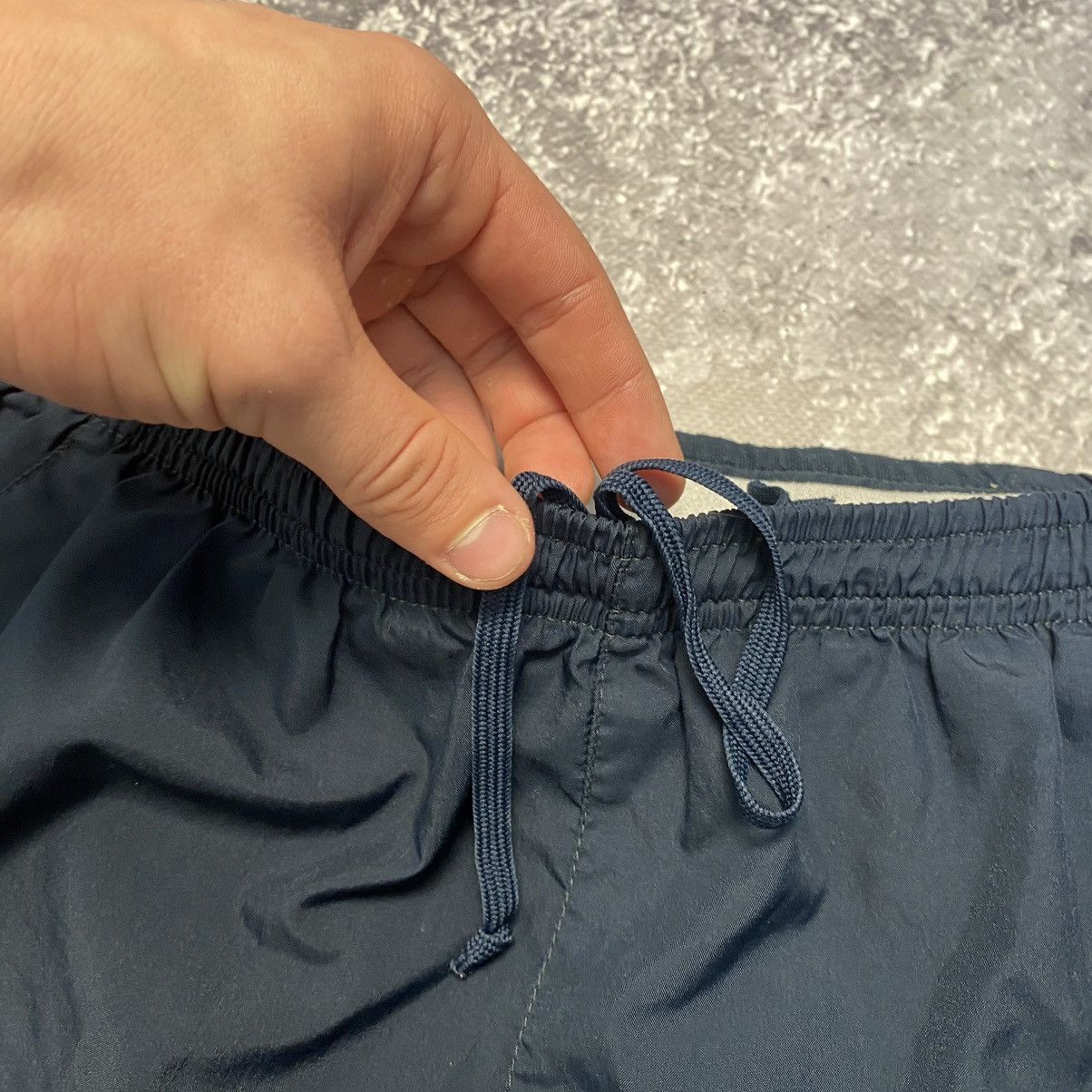 Nike Vintage Nike Small swoosh Dri fit training shorts Size US 30 / EU 46 - 5 Thumbnail