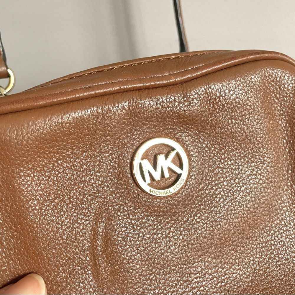 Michael Kors Michael Kors Brown Leather Fulton Crossbody Camera Bag Size ONE SIZE - 3 Thumbnail