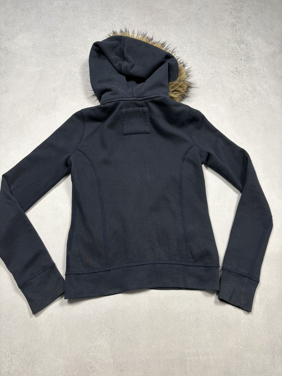 Abercrombie & Fitch Vintage Abercrombie Zip Faux Fur Hoodie Mohair Fuzzy Y2K XS Size XS / US 0-2 / IT 36-38 - 18 Thumbnail