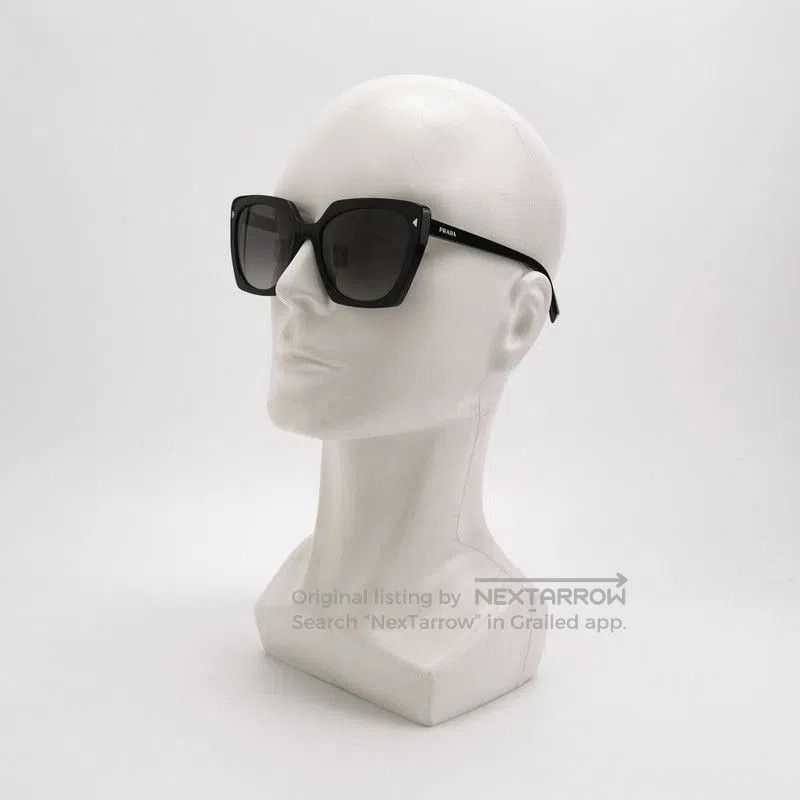 Prada Prada Logo Frame Cat-Eye Sunglasses. Size ONE SIZE - 1 Thumbnail