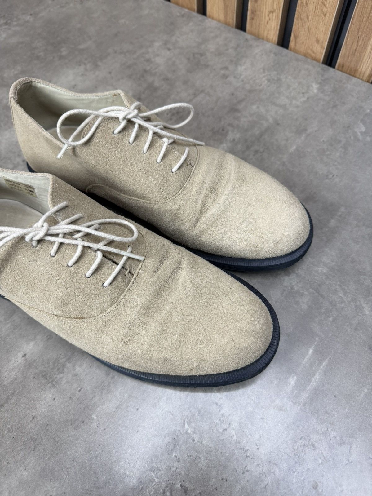 Dr. Martens Dr. Martens Henley Suede Derby Shoes Beige EU 43 US 10 Size US 9 / EU 42 - 3 Thumbnail