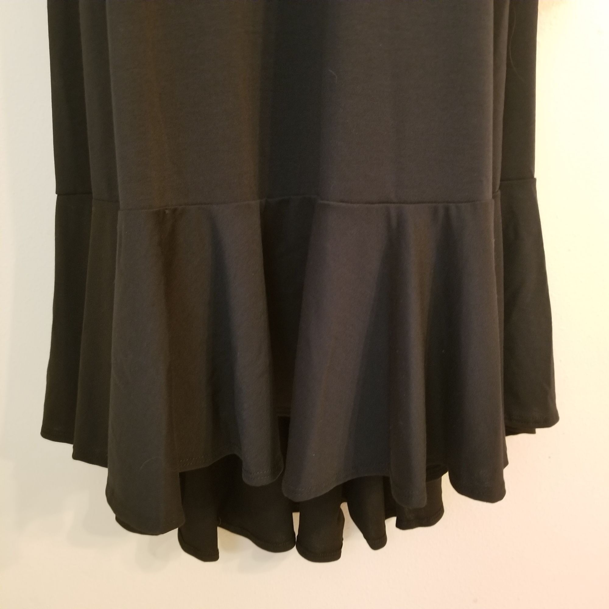 Vintage LuLaRoe L MAURINE Black Dress Flared Sleeves Stretch Hi Low Size L / US 10 / IT 46 - 4 Thumbnail