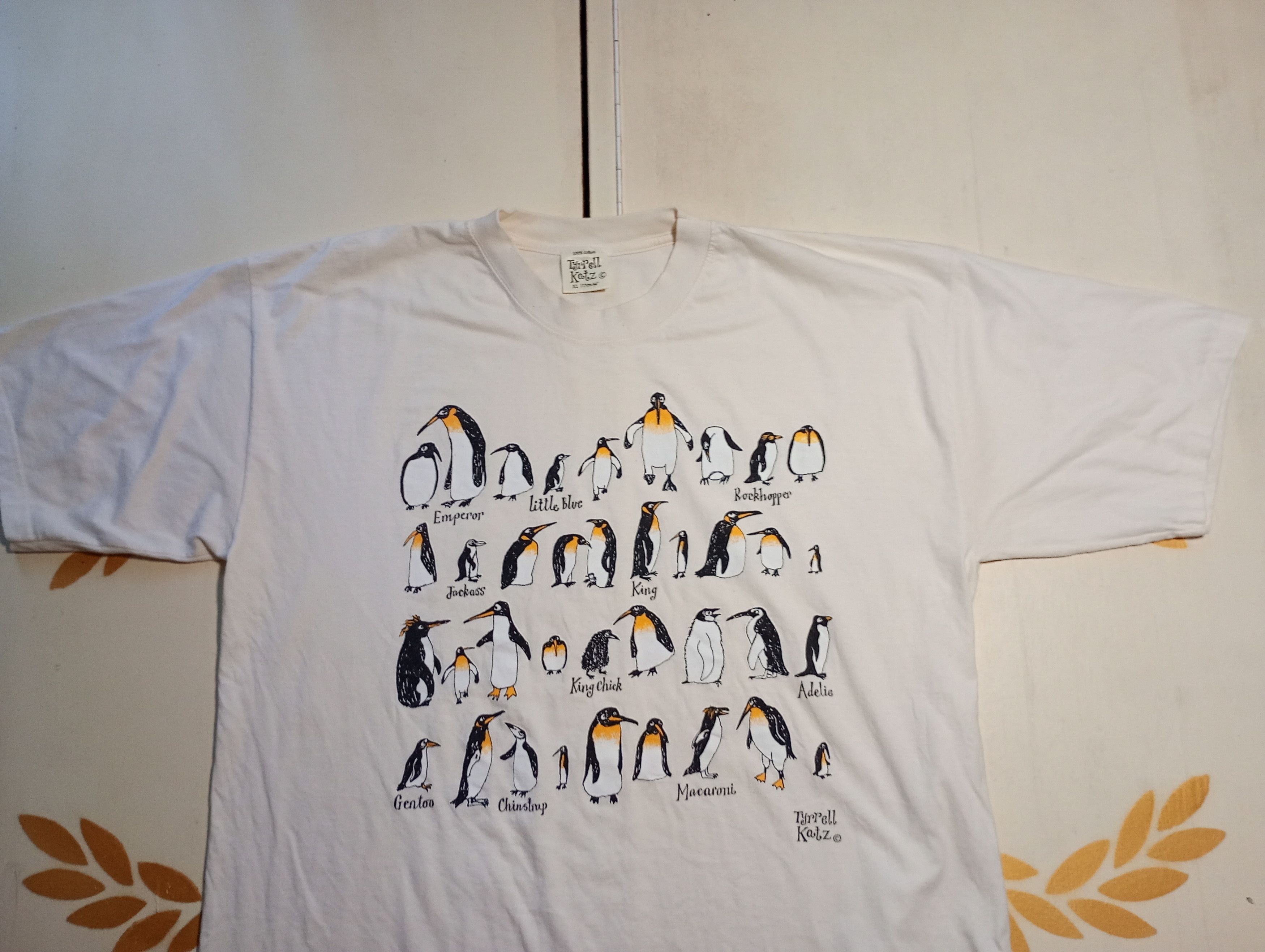 Vintage Tyrrel Katz Penguins Printed T-Shirt Vintage Size US XL / EU 56 / 4 - 5 Thumbnail