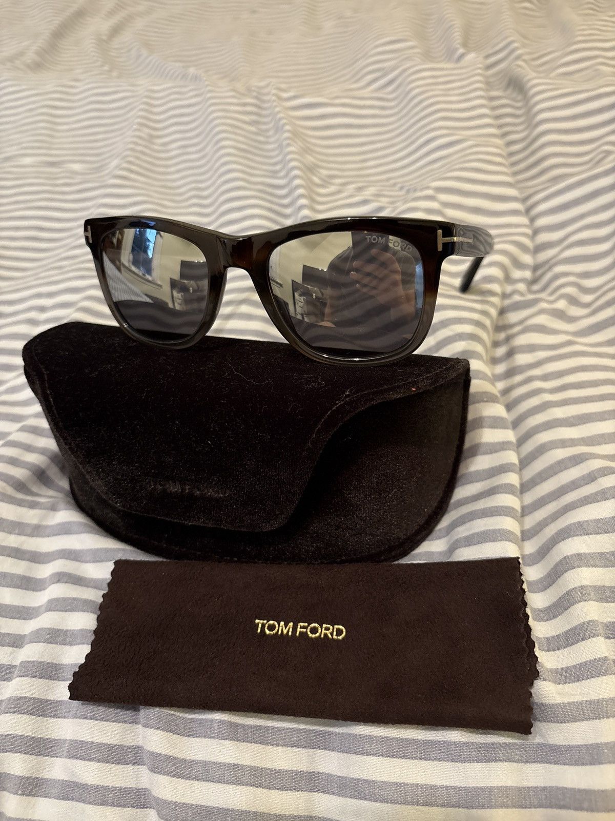 Tom Ford Tom Ford Leo TF336 55C Sunglasses Size ONE SIZE - 1 Thumbnail