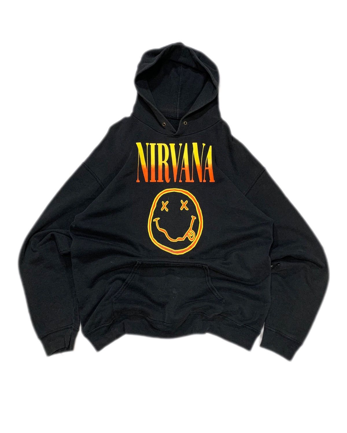 Fruit Of The Loom Y2k / 90s Vintage faded Black Nirvana print Hoodie sweater Size US XL / EU 56 / 4 - 1 Thumbnail