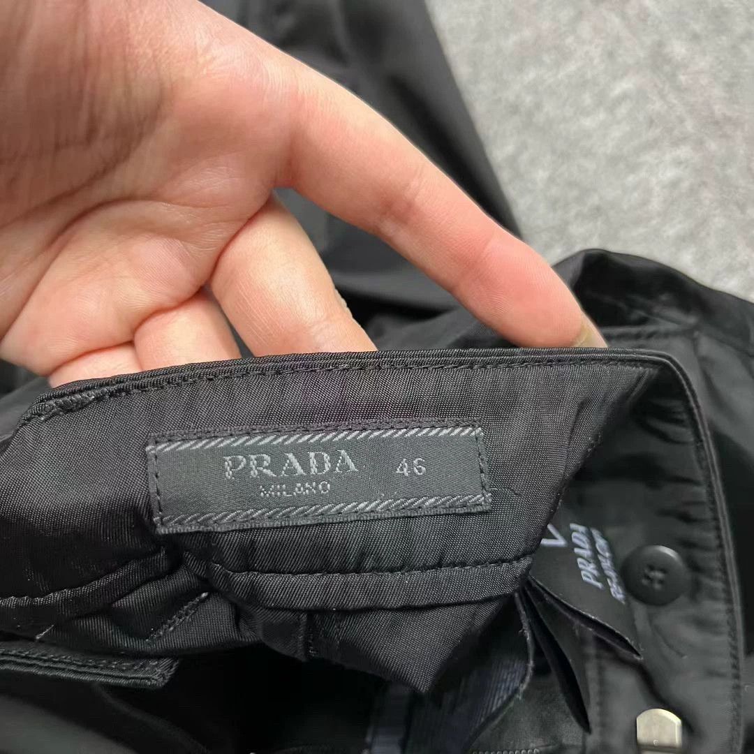 Prada prada black logo nylon cargo pants Size US 30 / EU 46 - 3 Thumbnail