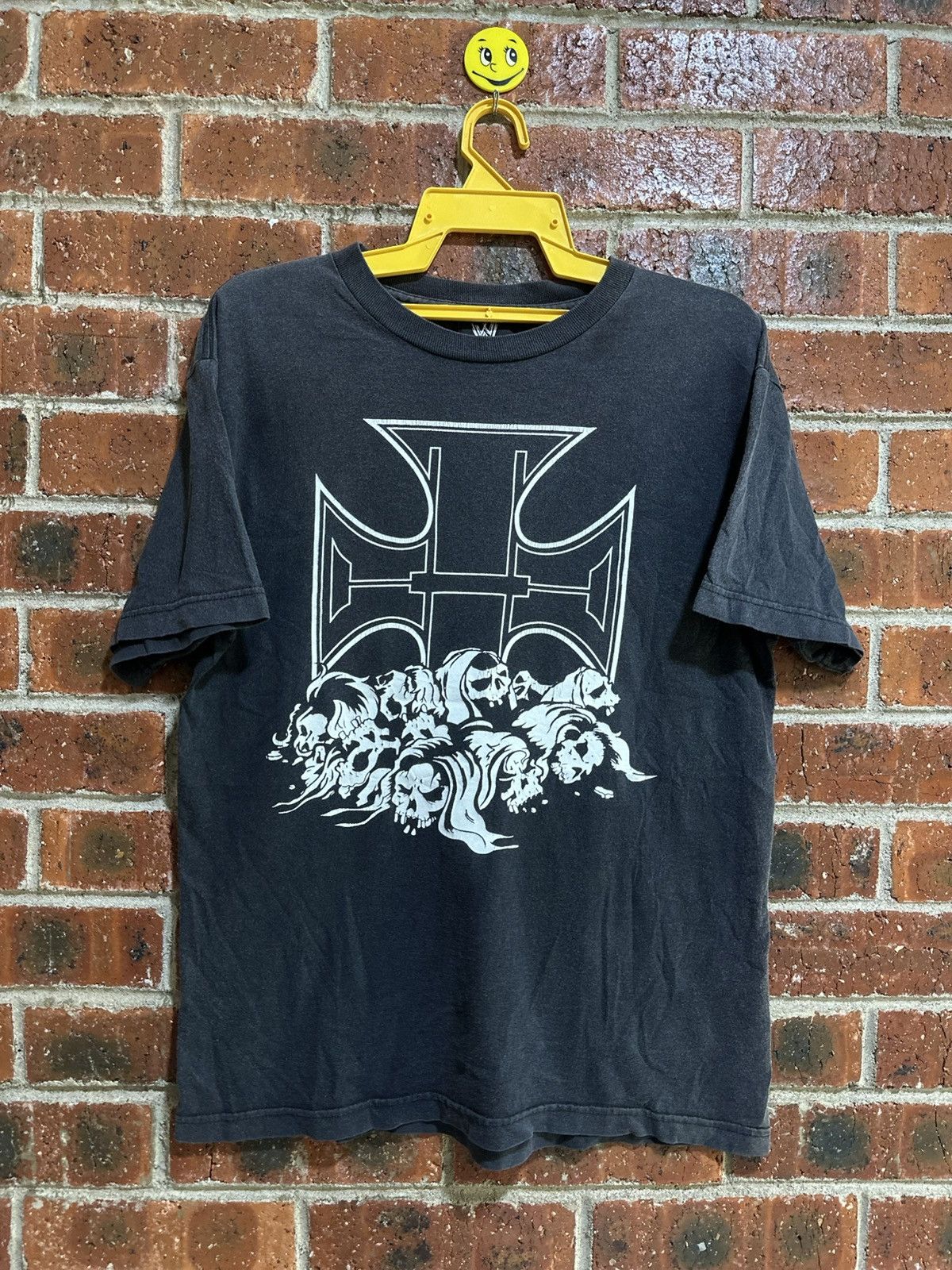 Vintage Vintage Wwe Triple H Faded Tee Size US M / EU 48-50 / 2 - 1 Thumbnail