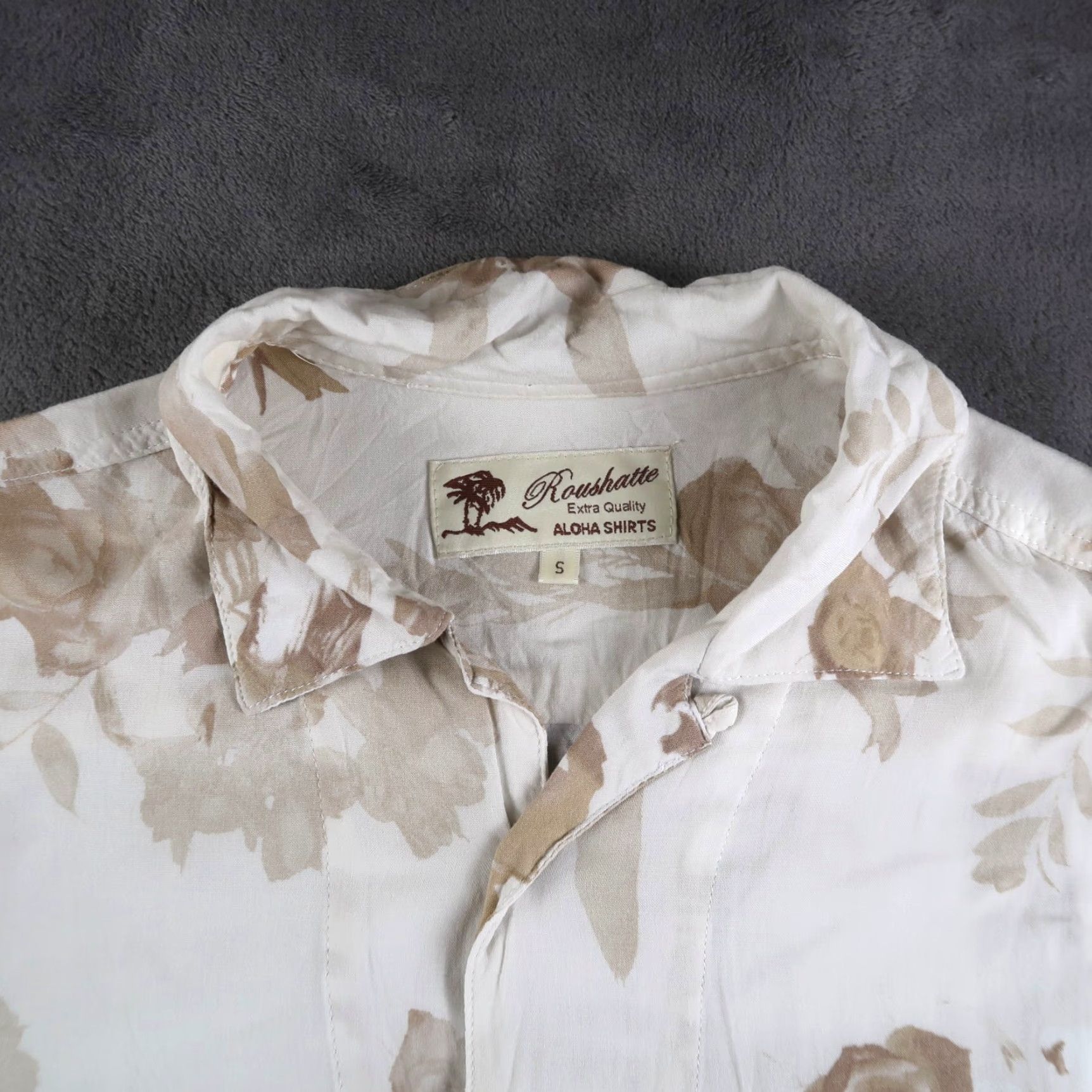 J Brand VINTAGE Roushatte Japanese Hawaiian Shirt Button-Up Floral Rayon Men's S Beige Size US S / EU 44-46 / 1 - 3 Thumbnail
