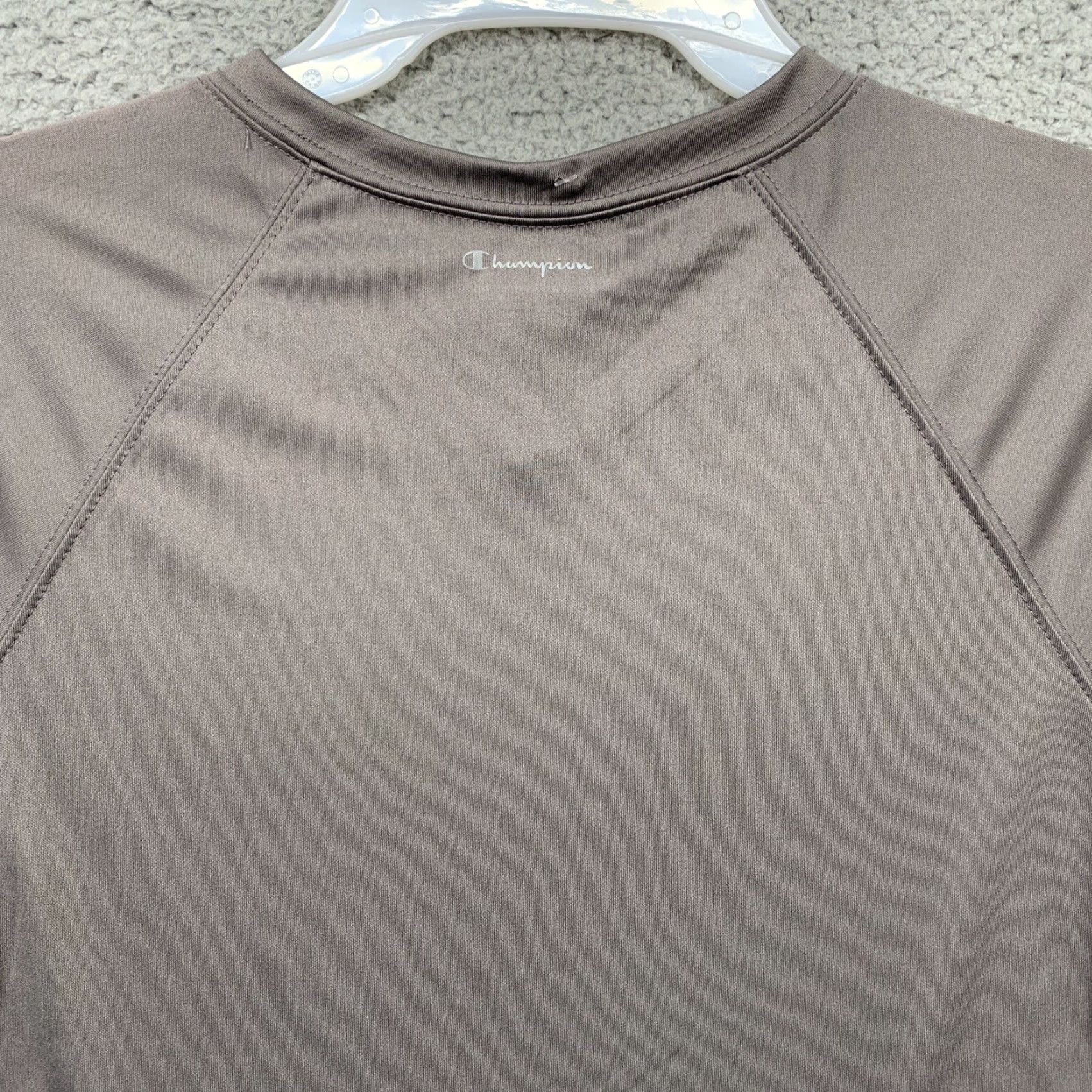 Champion NEW Champion Performance T-Shirt Men’s Medium Athletic V-Neck Gray Logo NWT Size US M / EU 48-50 / 2 - 5 Thumbnail