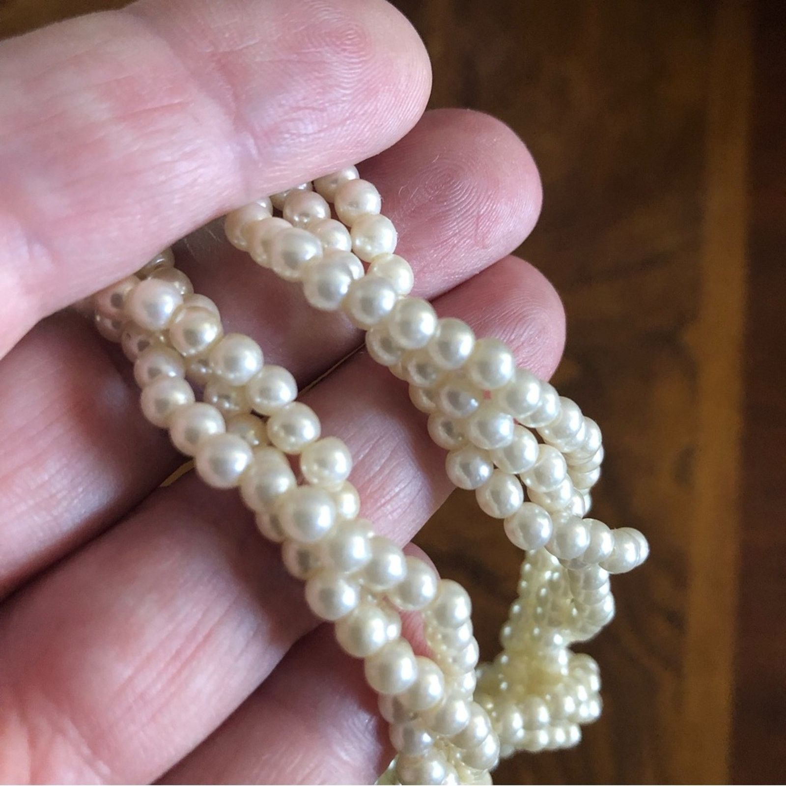 Vintage Vintage 80s versatile triple strand cream pearl necklac Size ONE SIZE - 11 Thumbnail