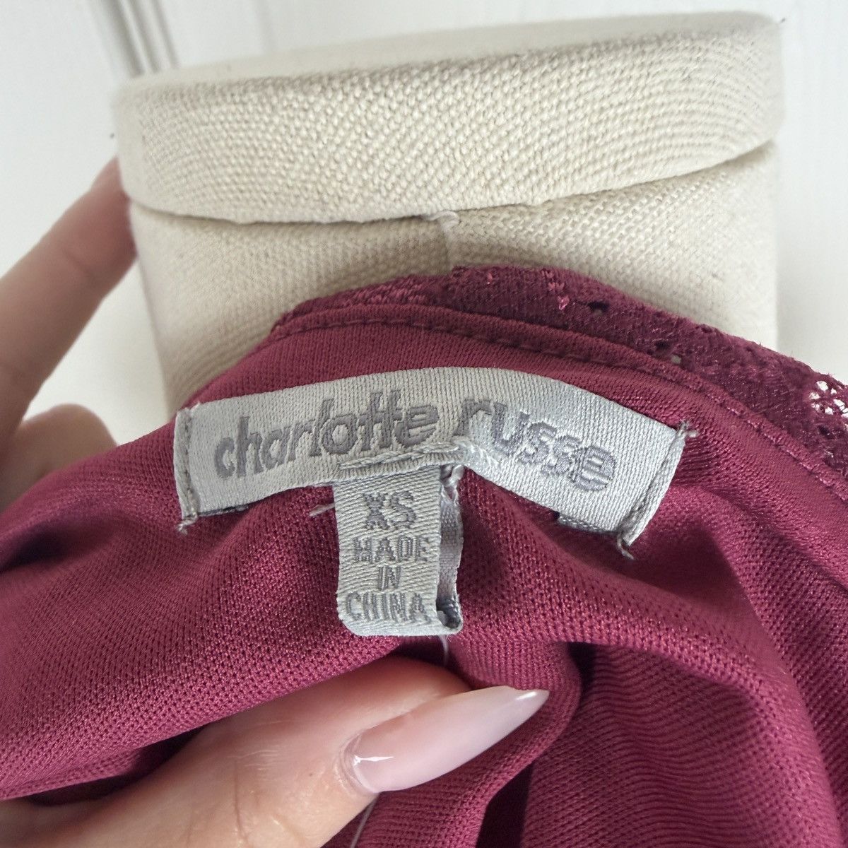 Other Charlotte Russe burgundy lace short sleeve top Size XS / US 0-2 / IT 36-38 - 5 Thumbnail