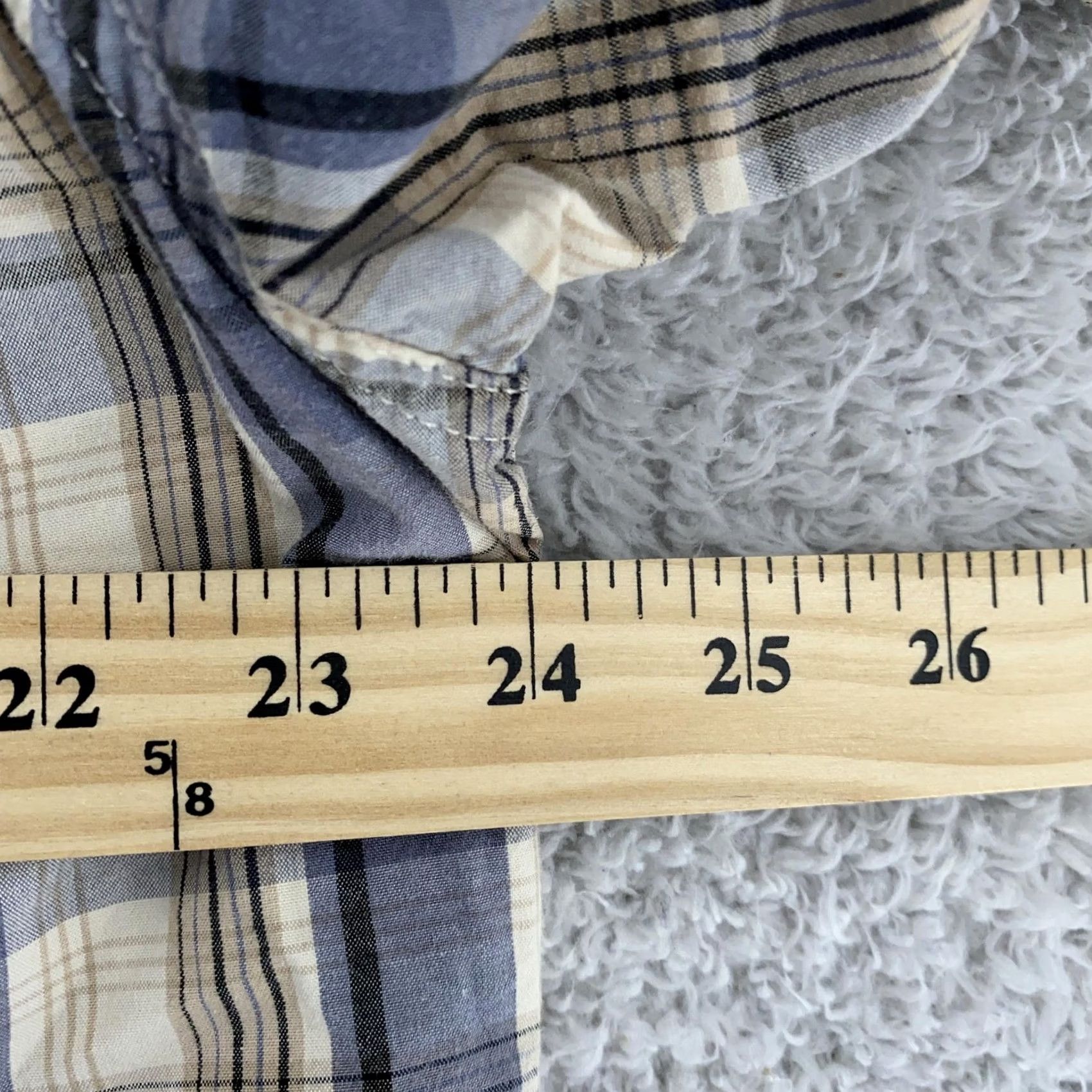 Carhartt Carhartt Shirt Mens XL Blue Essential Plaid Short Sleeve Relaxed Fit Cotton Shirt Mens XL Blue Plaid Short Sleeve Button-Up Classic Comfort Size US XL / EU 56 / 4 - 5 Thumbnail