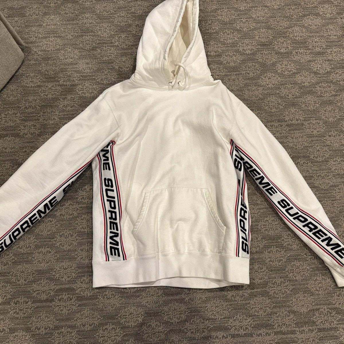 FW19 Supreme Text Rib Hooded sweatshirt Size M White Hoodie