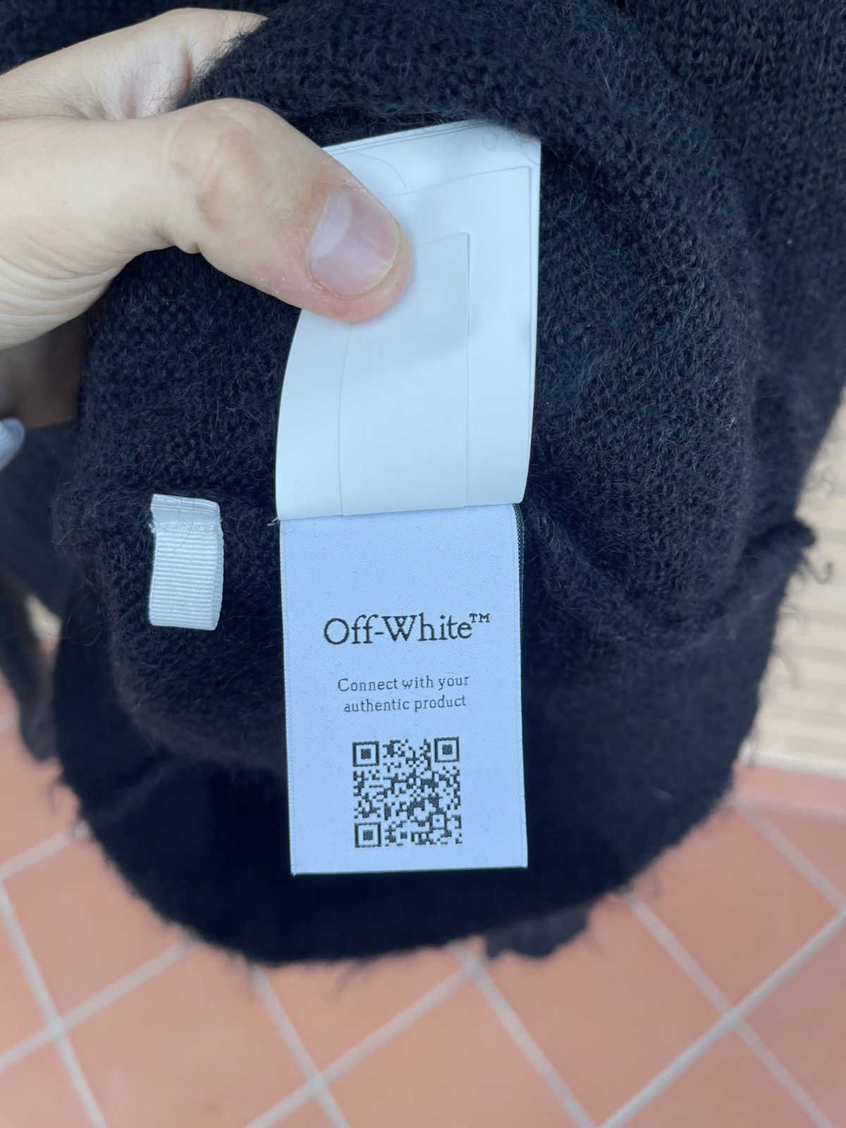 Off-White Maglione nero in mohair Off-White originale Size US M / EU 48-50 / 2 - 7 Thumbnail