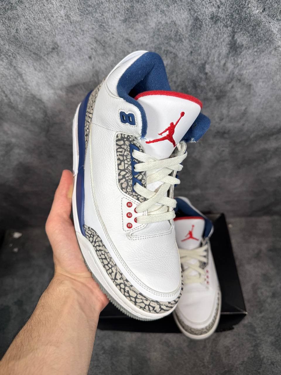 Jordan Brand Size 8.5 | Jordan 3 True Blue With Box | Pre-Owned Size US 8.5 / EU 41-42 - 1 Thumbnail
