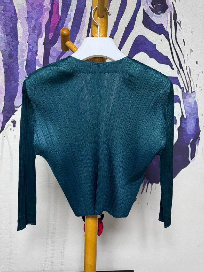 Issey Miyake Issey Miyake size:3 A dark blue pleated cardigan Size S / US 4 / IT 40 - 2 Thumbnail