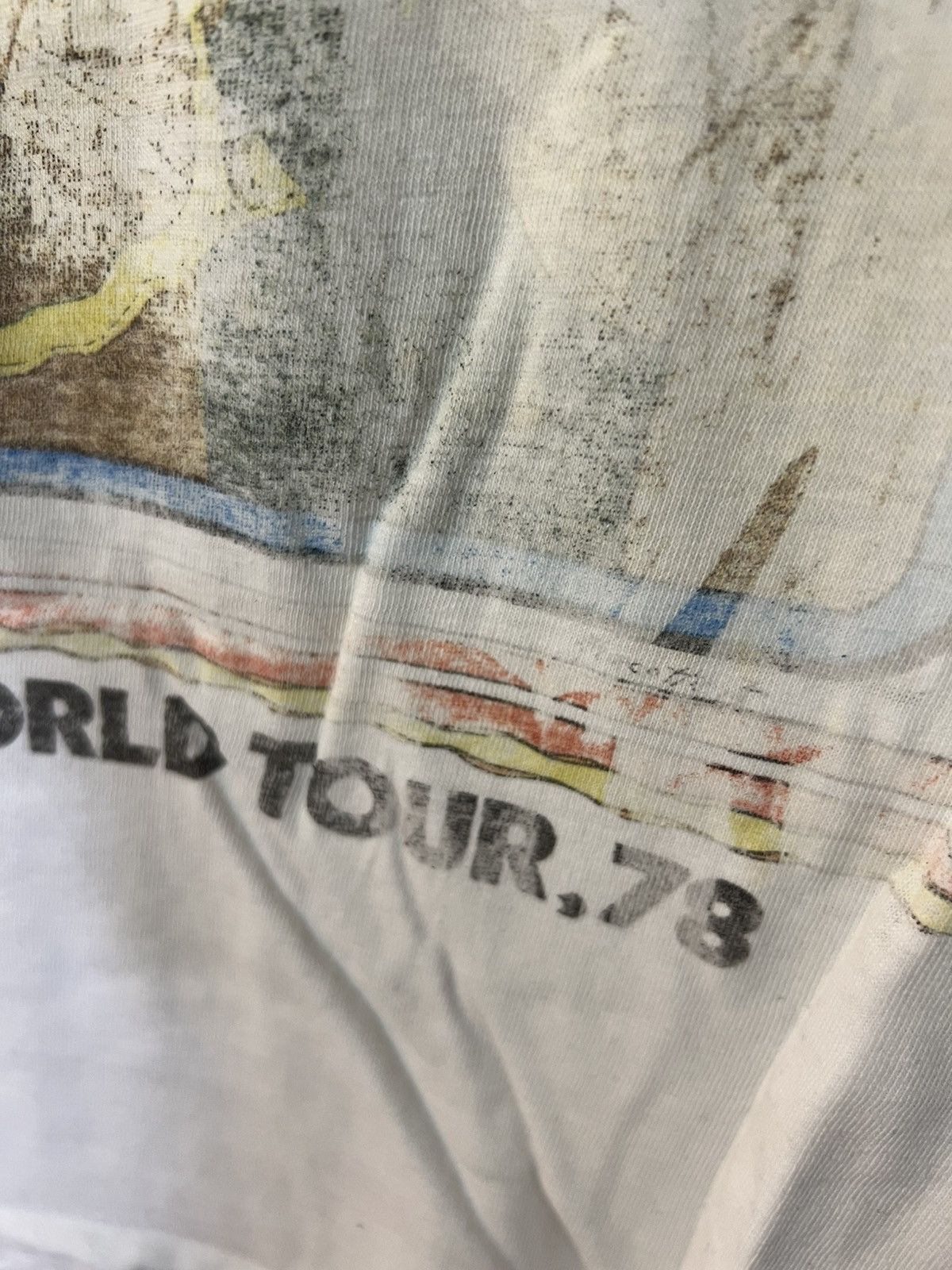 Band Tees Shirt genesis vintage 70s rare Size US M / EU 48-50 / 2 - 3 Thumbnail