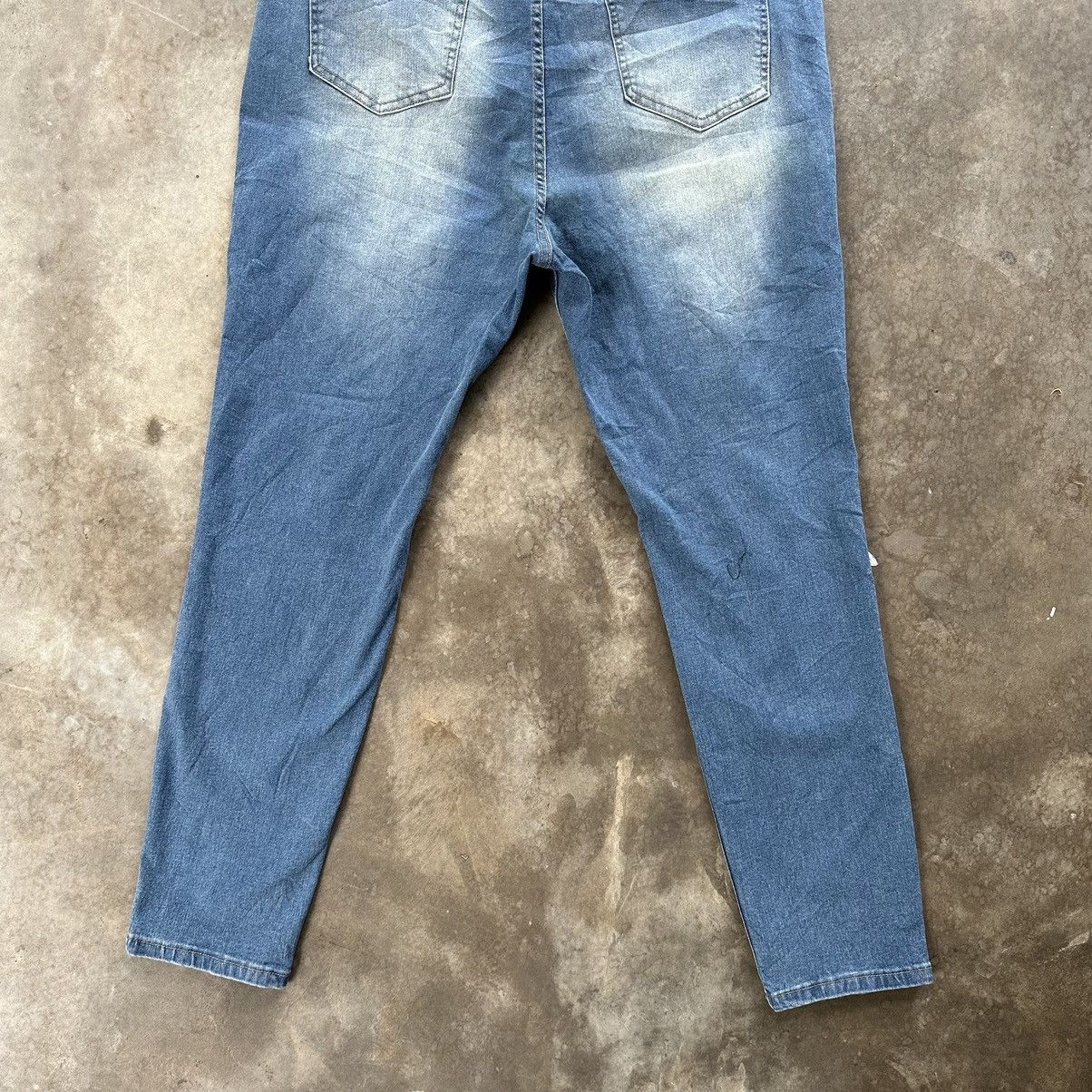 Japanese Brand Vintage Japanese Distressed Faded Slim Fit Denim Jean Pant Size US 36 / EU 52 - 12 Thumbnail