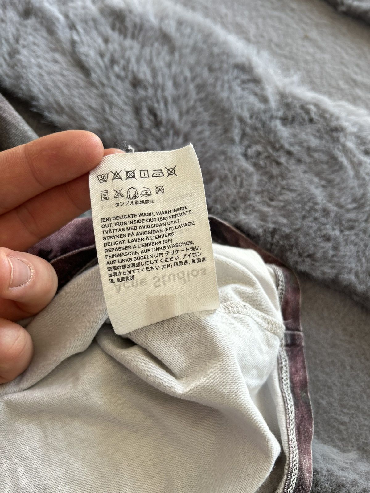 Acne Studios Acne Studios Olga Oil Painting Print Tee Shirt Size US L / EU 52-54 / 3 - 9 Thumbnail
