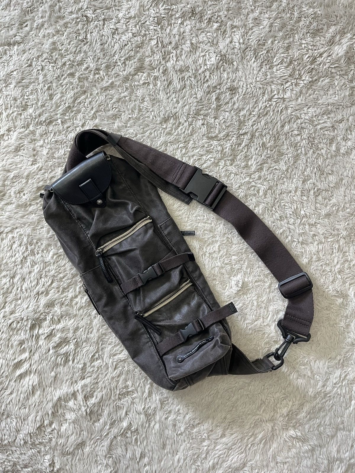 If Six Was Nine art berg "avant garde" mutltipocket utility crossbody bag Size ONE SIZE - 1 Thumbnail