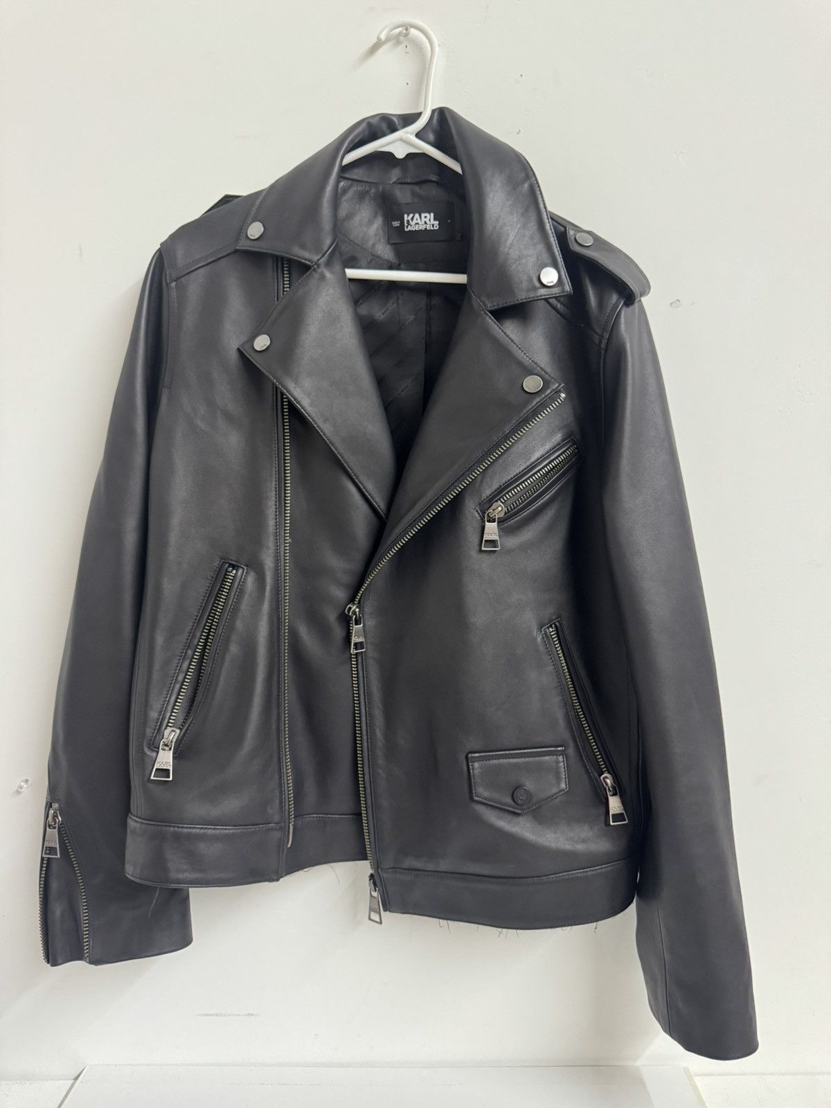 Karl Lagerfeld Karl Lagerfeld Black Leather Moto Jacket Size M Size US M / EU 48-50 / 2 - 1 Thumbnail