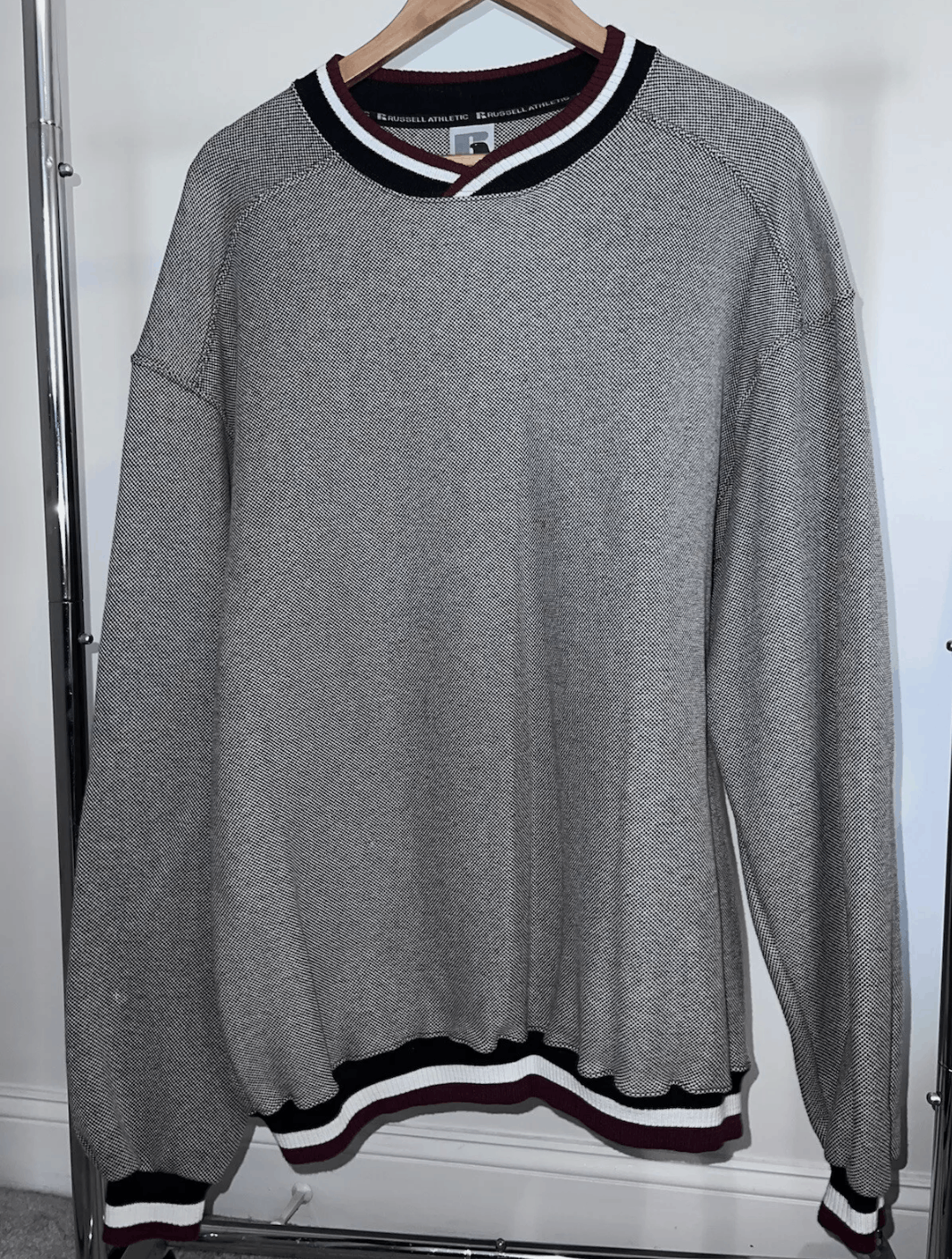 Vintage Vintage Russell Athletic Pullover Made In Usa Size Xl Size US XL / EU 56 / 4 - 1 Thumbnail