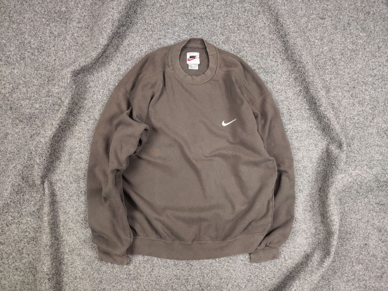 Nike Vintage 90's Nike Logo Khaki Faded Square Sweathsirt USA Size US M / EU 48-50 / 2 - 2 Thumbnail