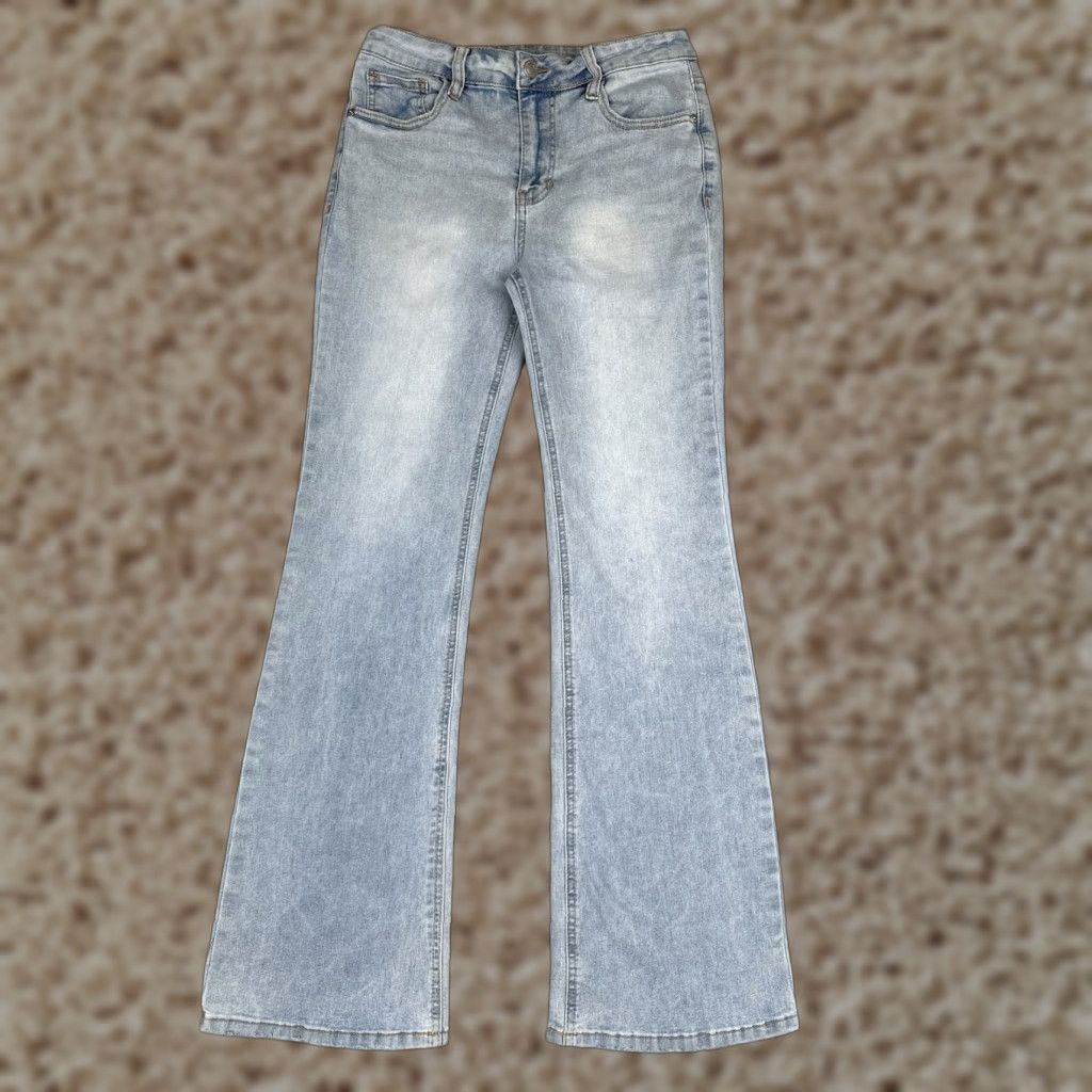 Vintage No Boundaries Jeans Womens 8 Bootcut Denim Light Blue 26x30 Mid Rise Stretch 5-Pocket Size 30" / US 8 / IT 44 - 1 Thumbnail