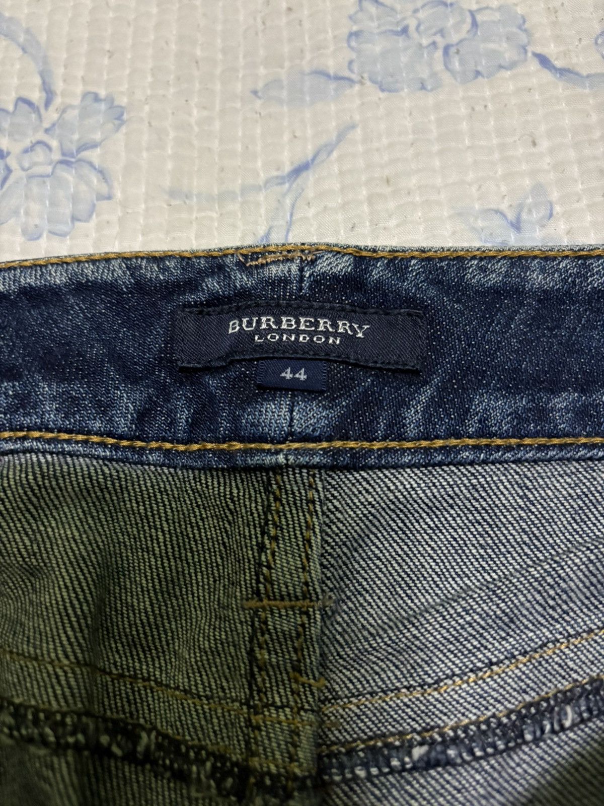 Burberry Burberry Denim Jeans Slim Straight Dark Wash Size US 32 / EU 48 - 13 Thumbnail