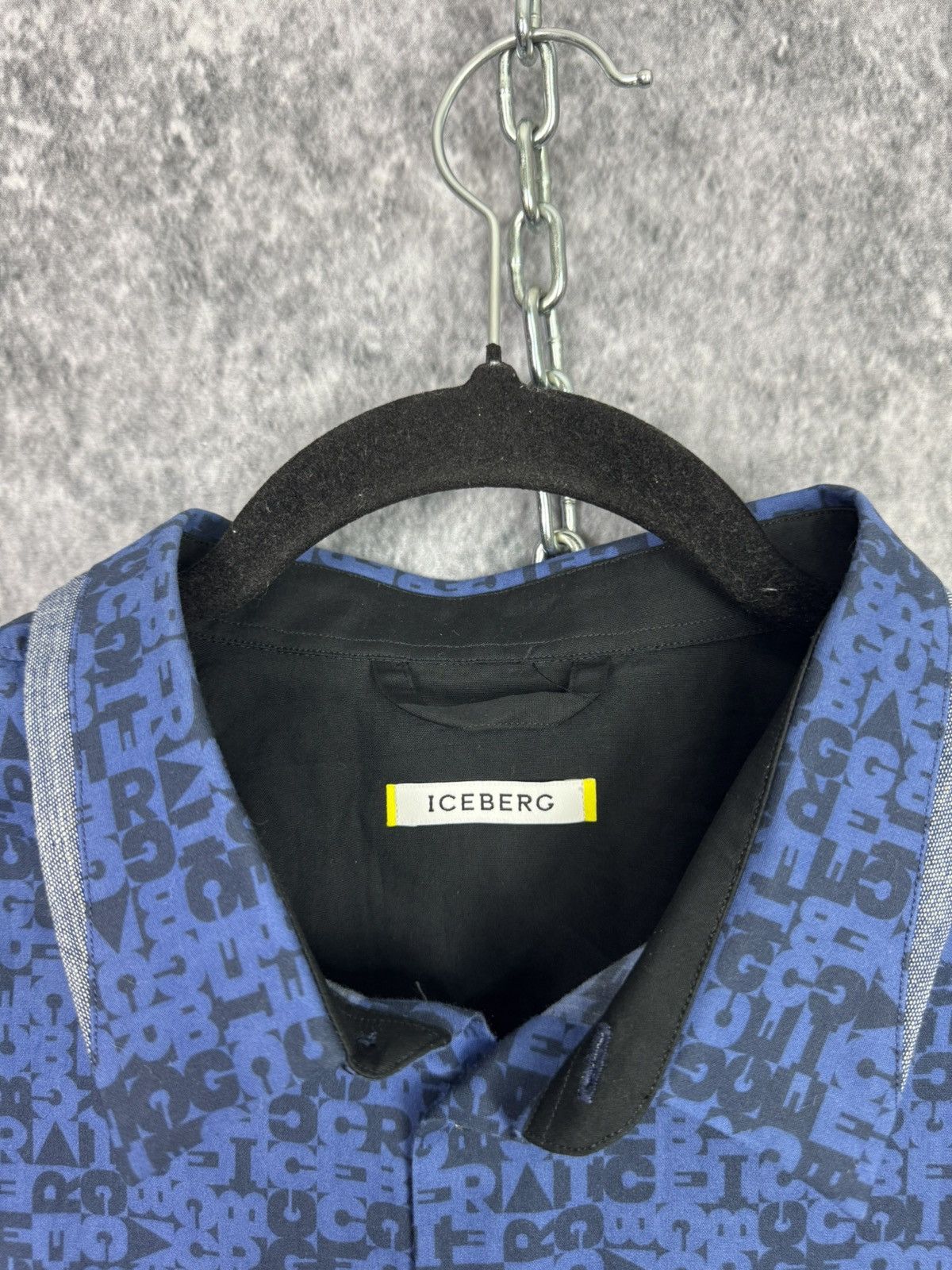 Iceberg Shirt Iceberg men’s size L old money luxury denim multi logo Size US L / EU 52-54 / 3 - 12 Thumbnail
