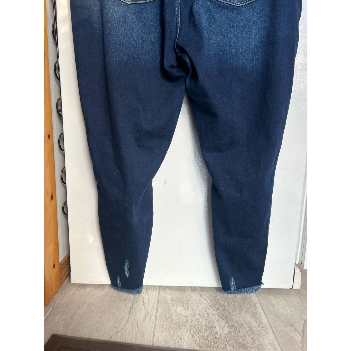 Other Kancan Distressed Skinny Jeans Woman’s 24 Plus Size Size 42" / US 20 - 7 Thumbnail