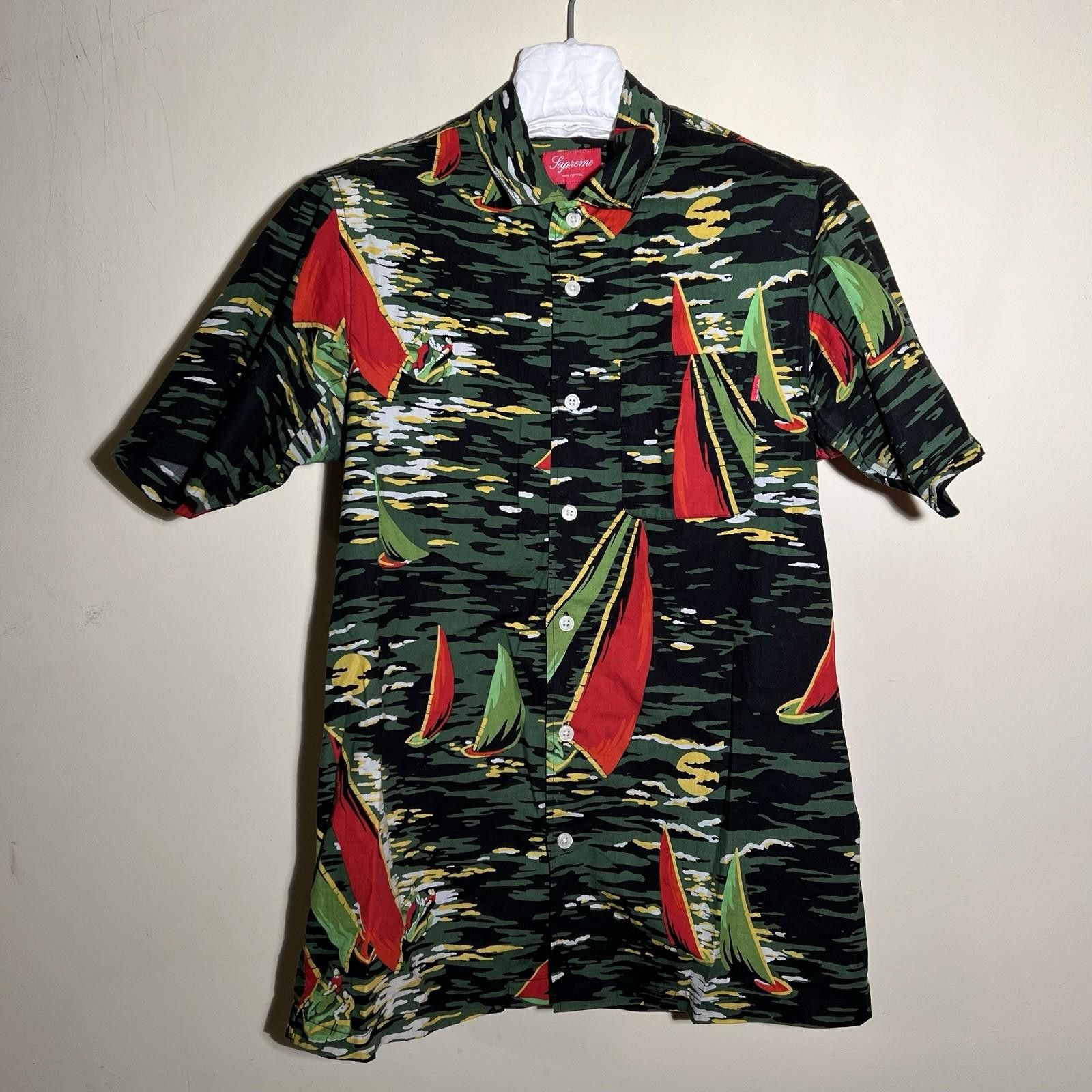Supreme SS11 Supreme Hawaiian Shirt Green Size M Size US M / EU 48-50 / 2 - 1 Thumbnail