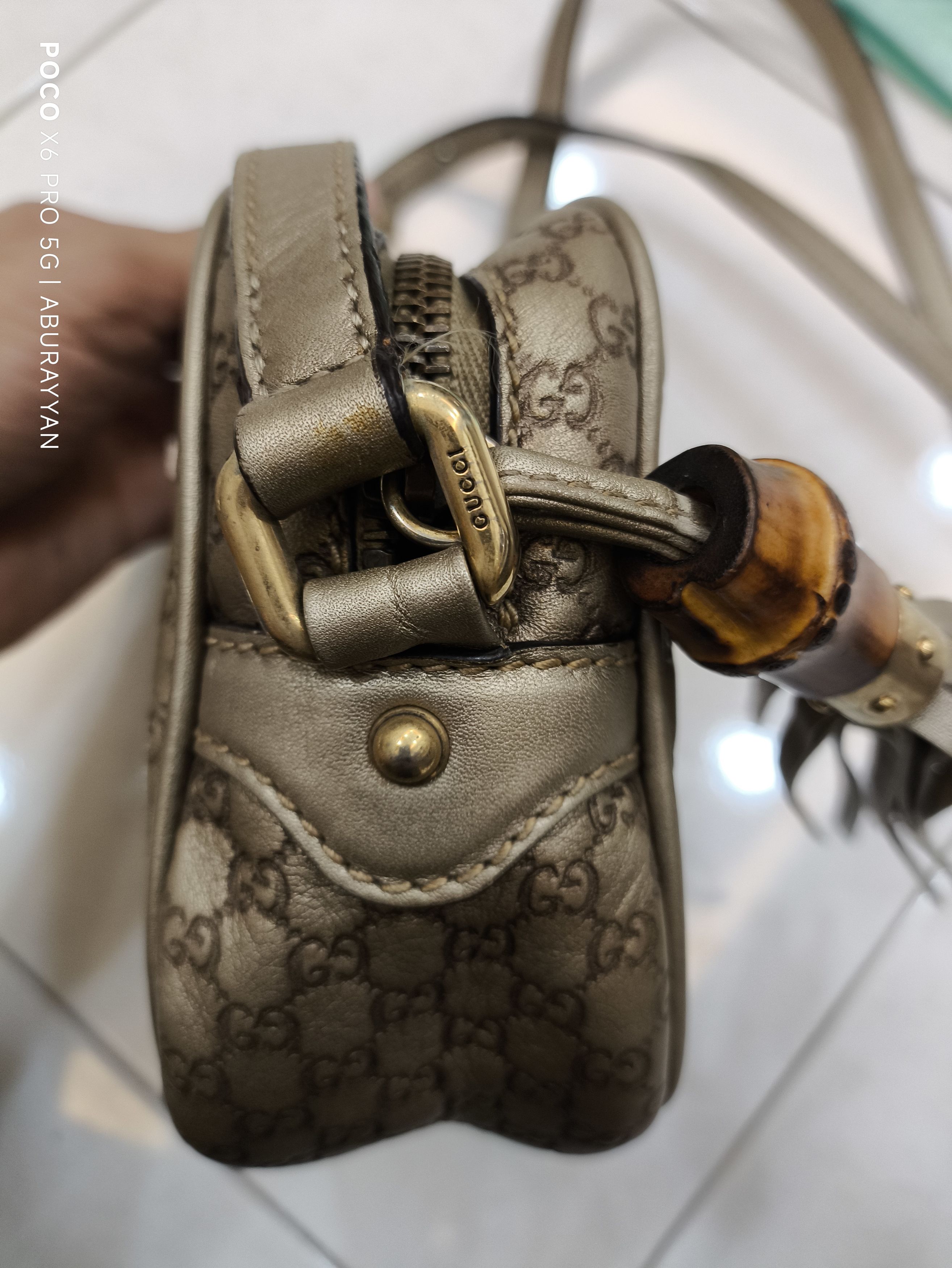Gucci Gucci Metallic Gold Microguccissima Disco Crossbody Bag Size ONE SIZE - 4 Thumbnail