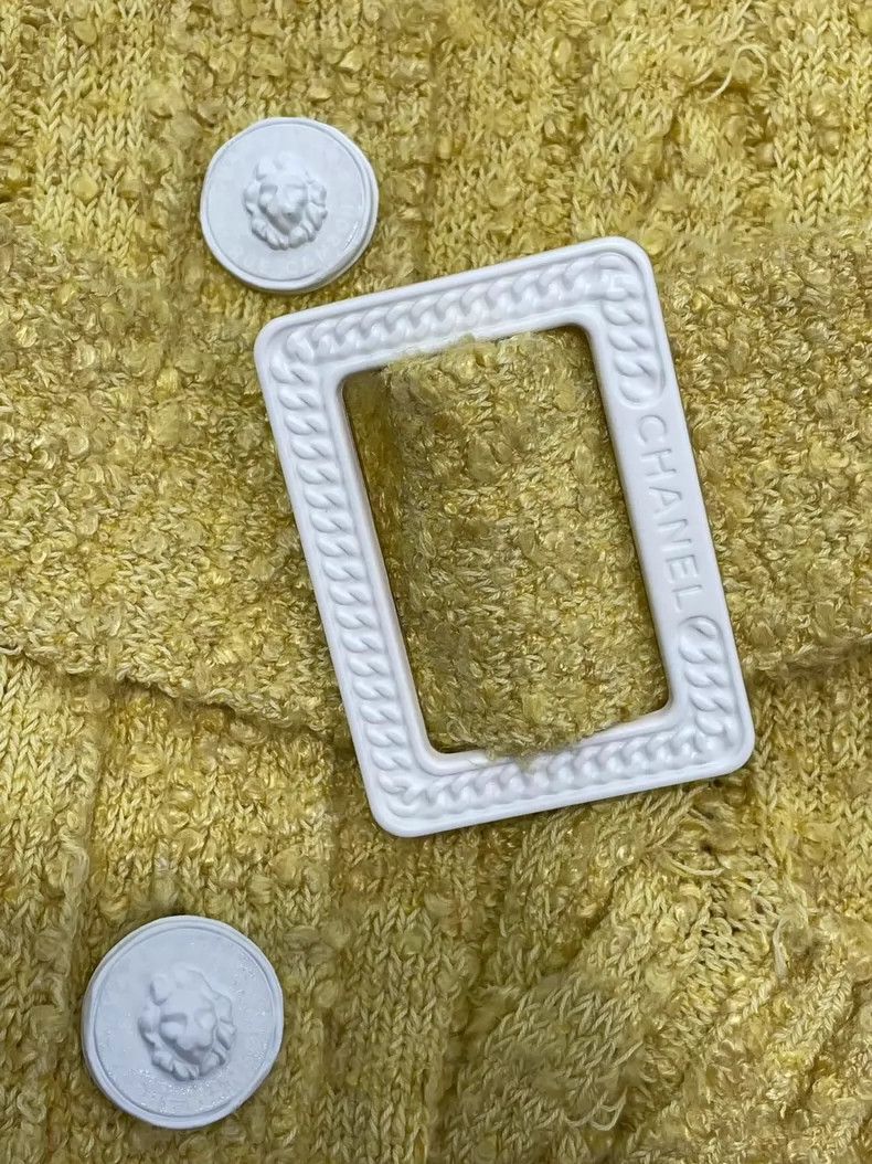 Chanel Chanel 22P yellow knitted belt dress 2504-Nextarrow Size XXS / US 00 / IT 34 - 8 Thumbnail