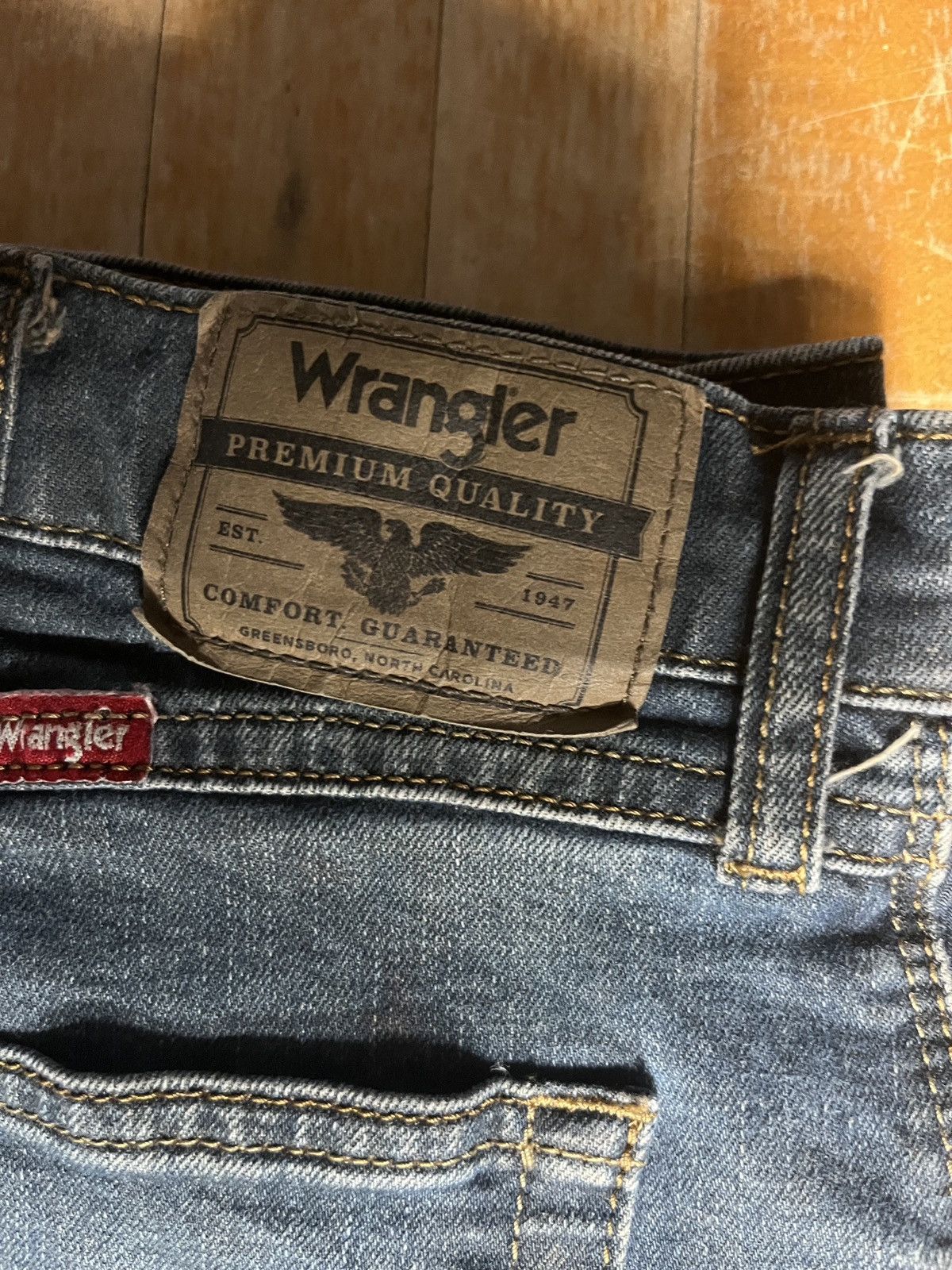 Wrangler Dark Wash Wrangler Jeans | W:36 L:32 Size US 36 / EU 52 - 2 Thumbnail