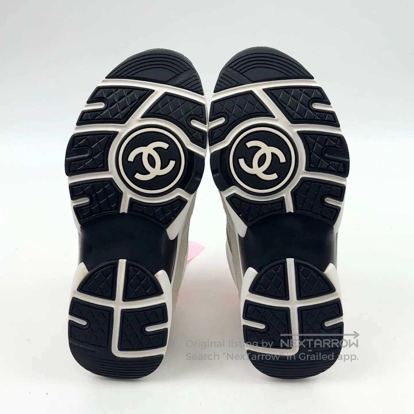 Chanel Chanel Silver White CC Logo Sneakers. Size US 5 / IT 35 - 6 Thumbnail